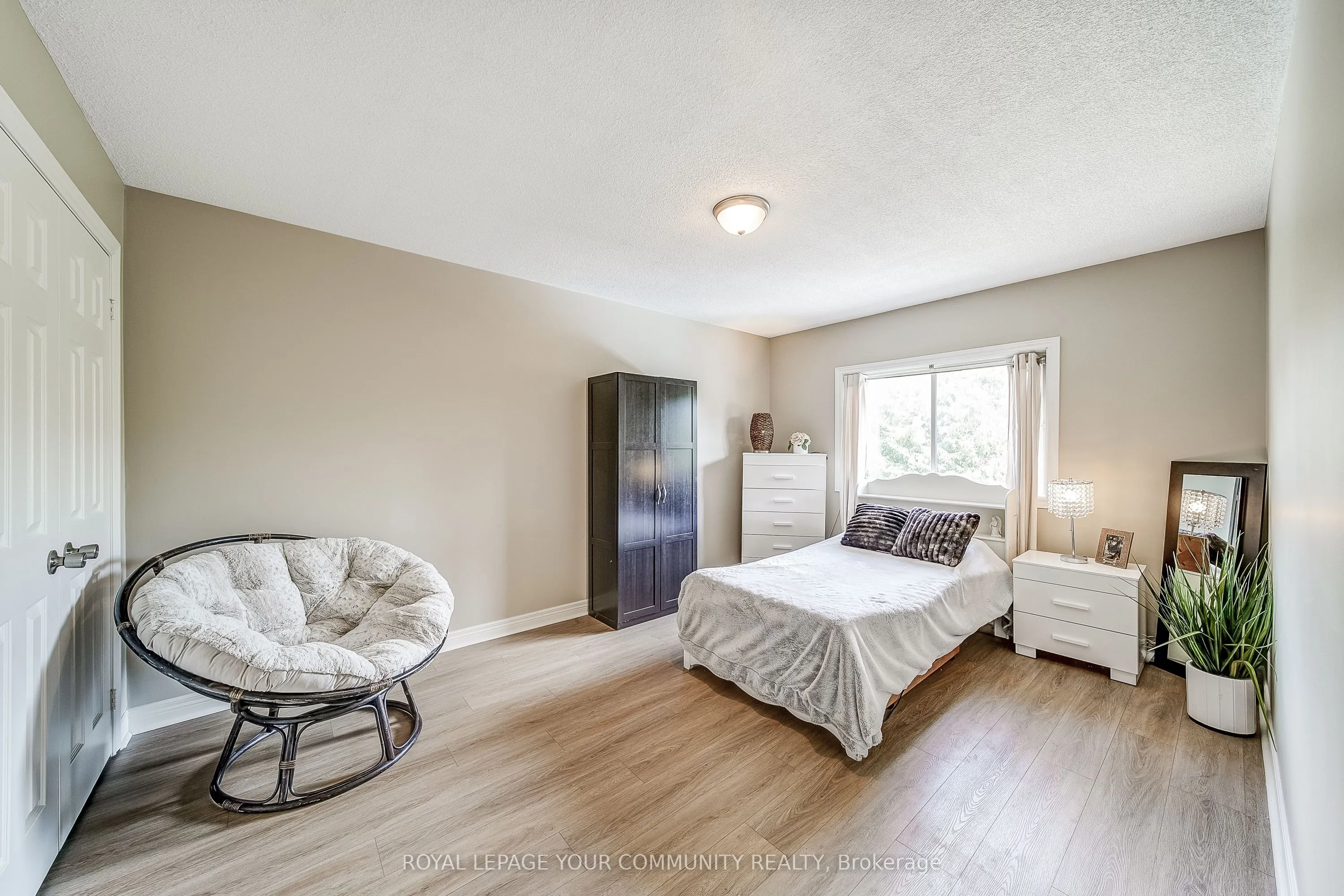 21 Litner Crescent