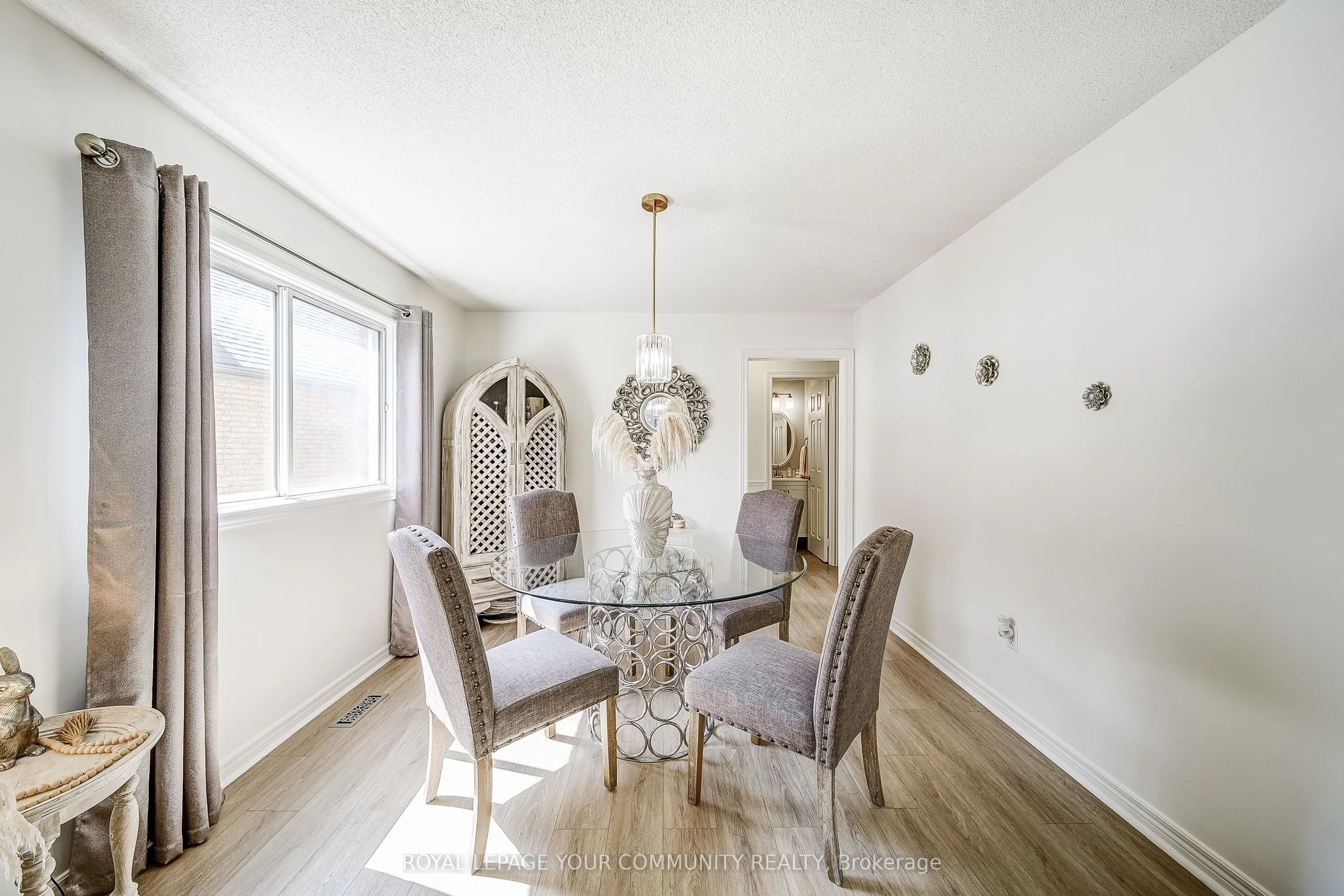 21 Litner Crescent