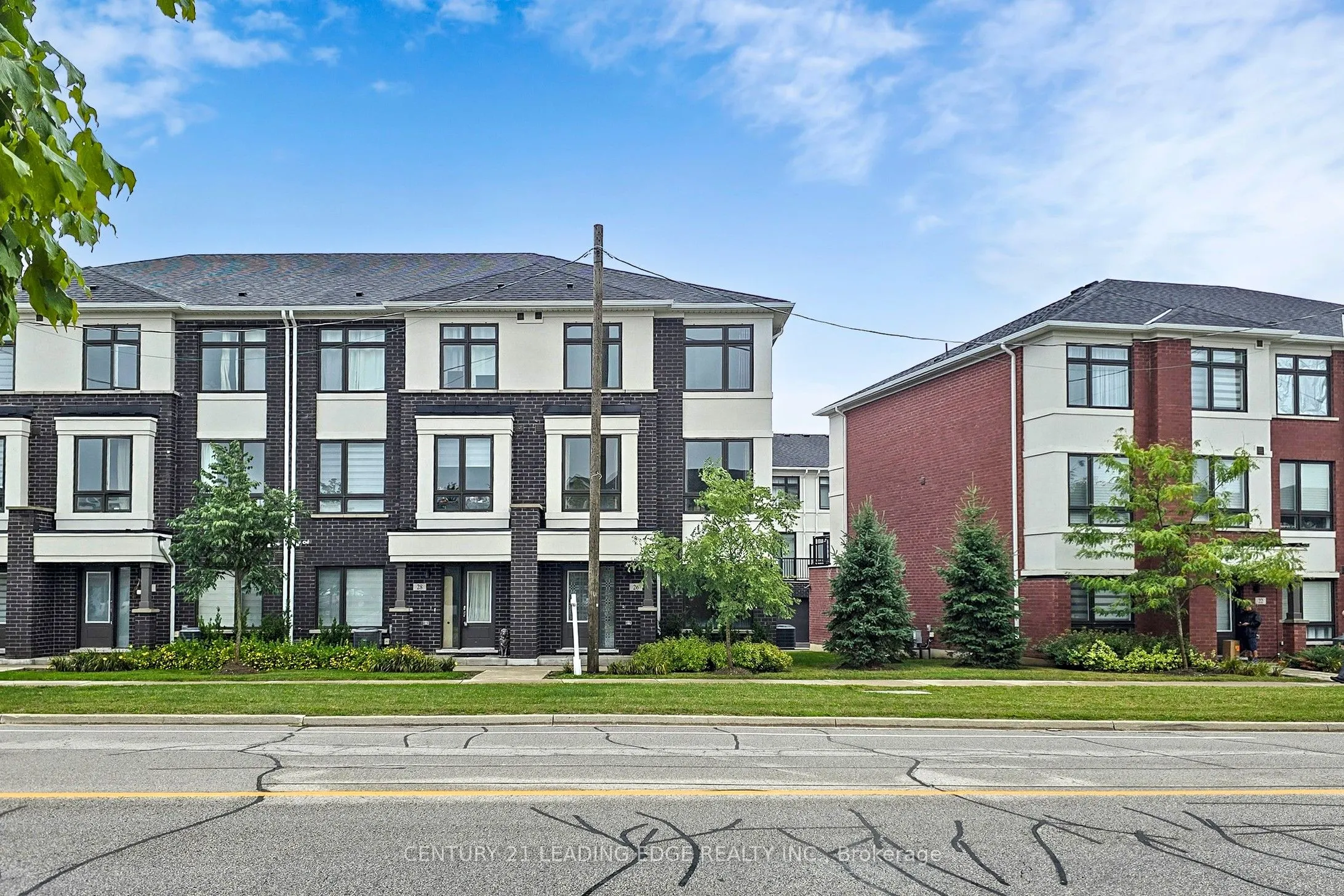26 JAMES NOBLE Lane, #97