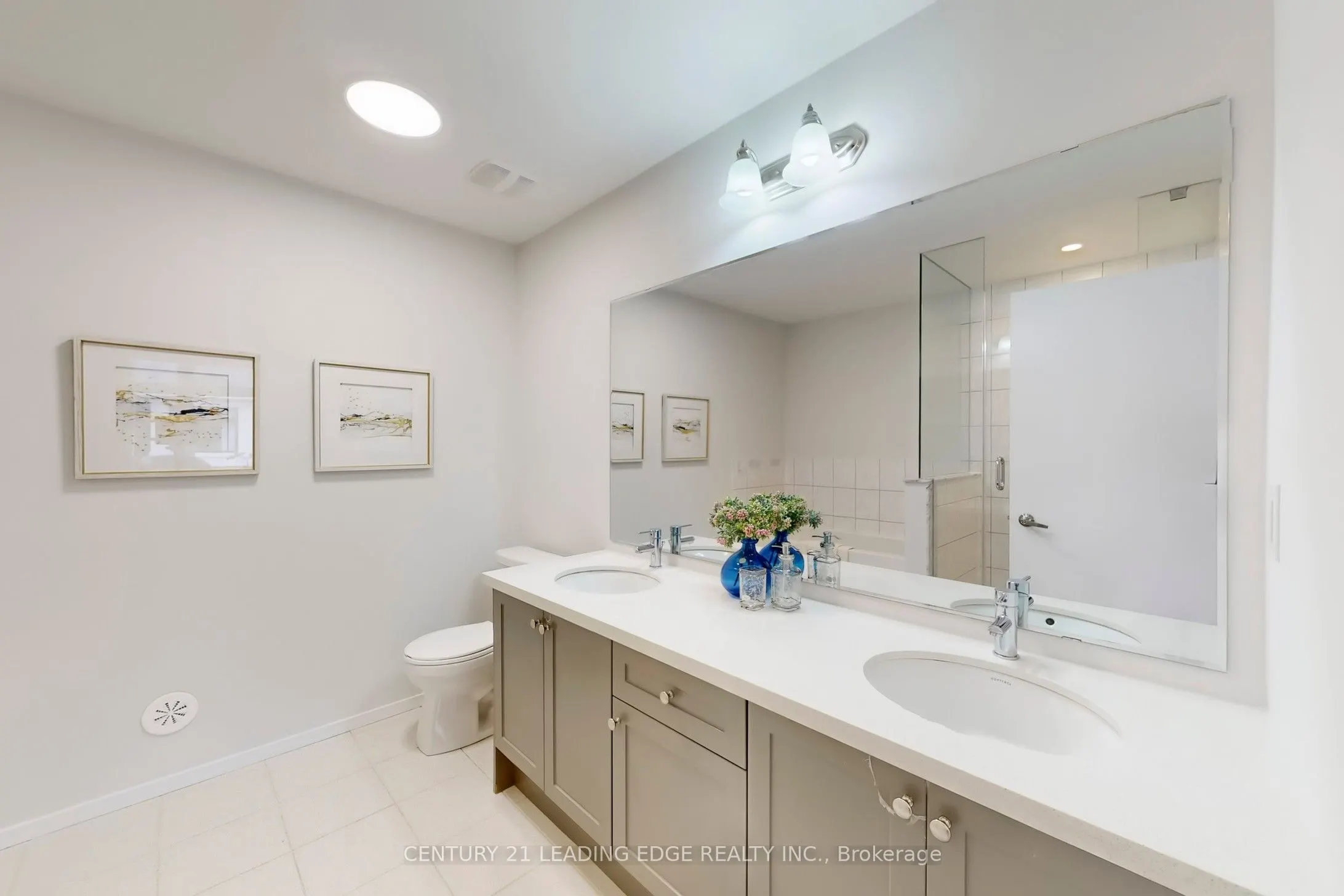 26 JAMES NOBLE Lane, #97
