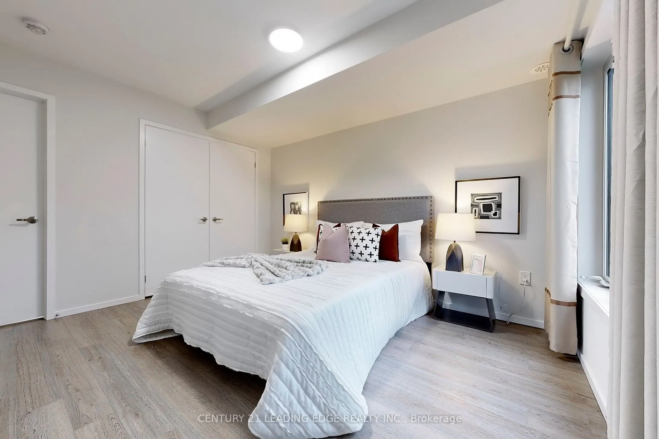 26 JAMES NOBLE Lane, #97