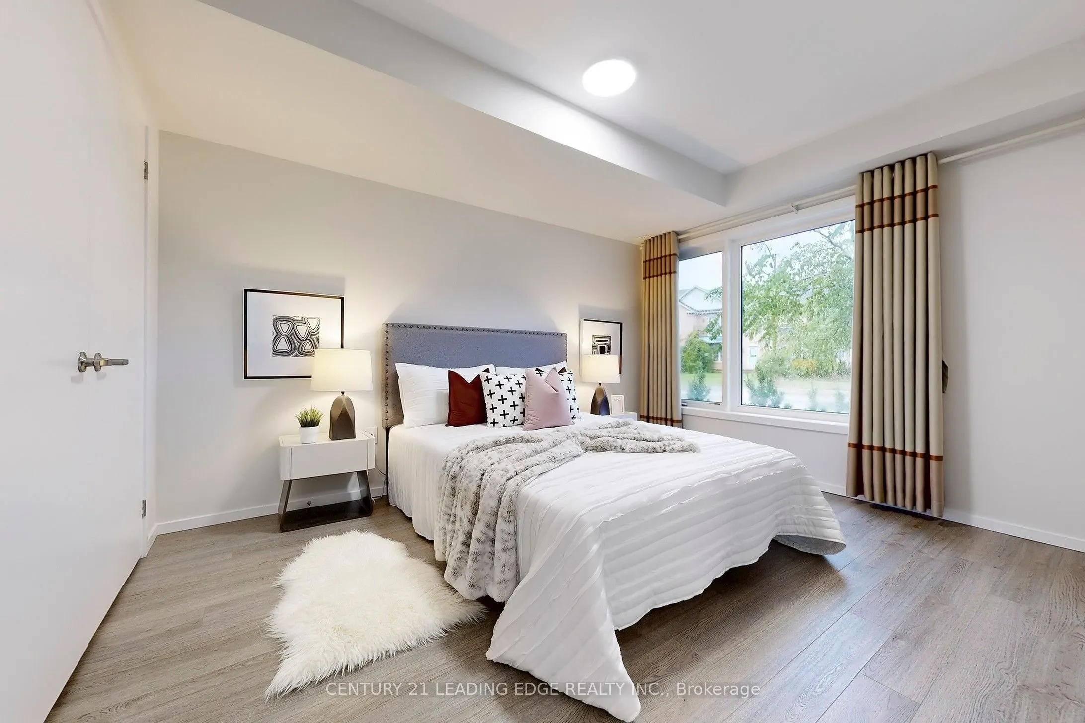26 JAMES NOBLE Lane, #97