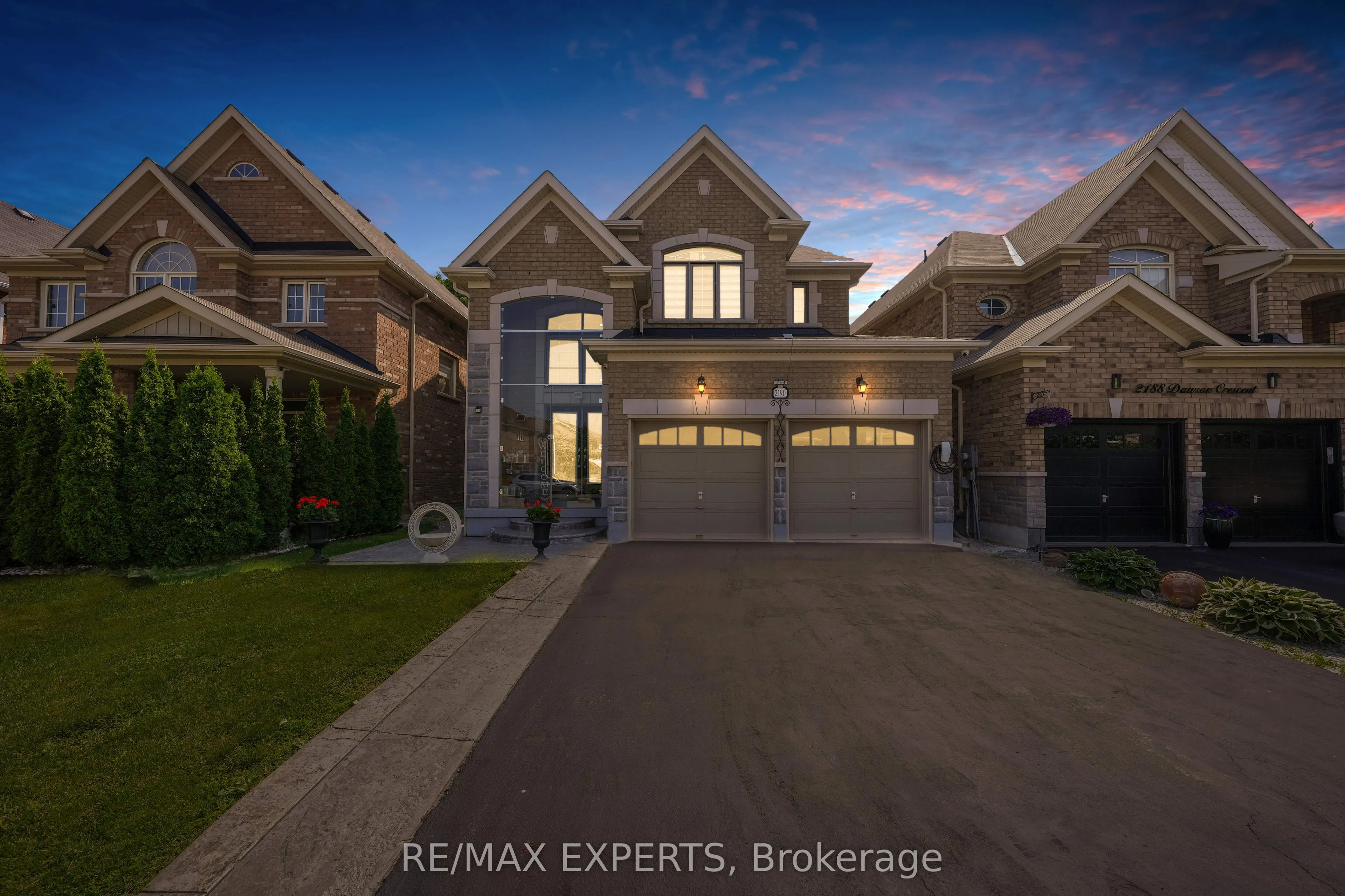 2190 Dawson Crescent
