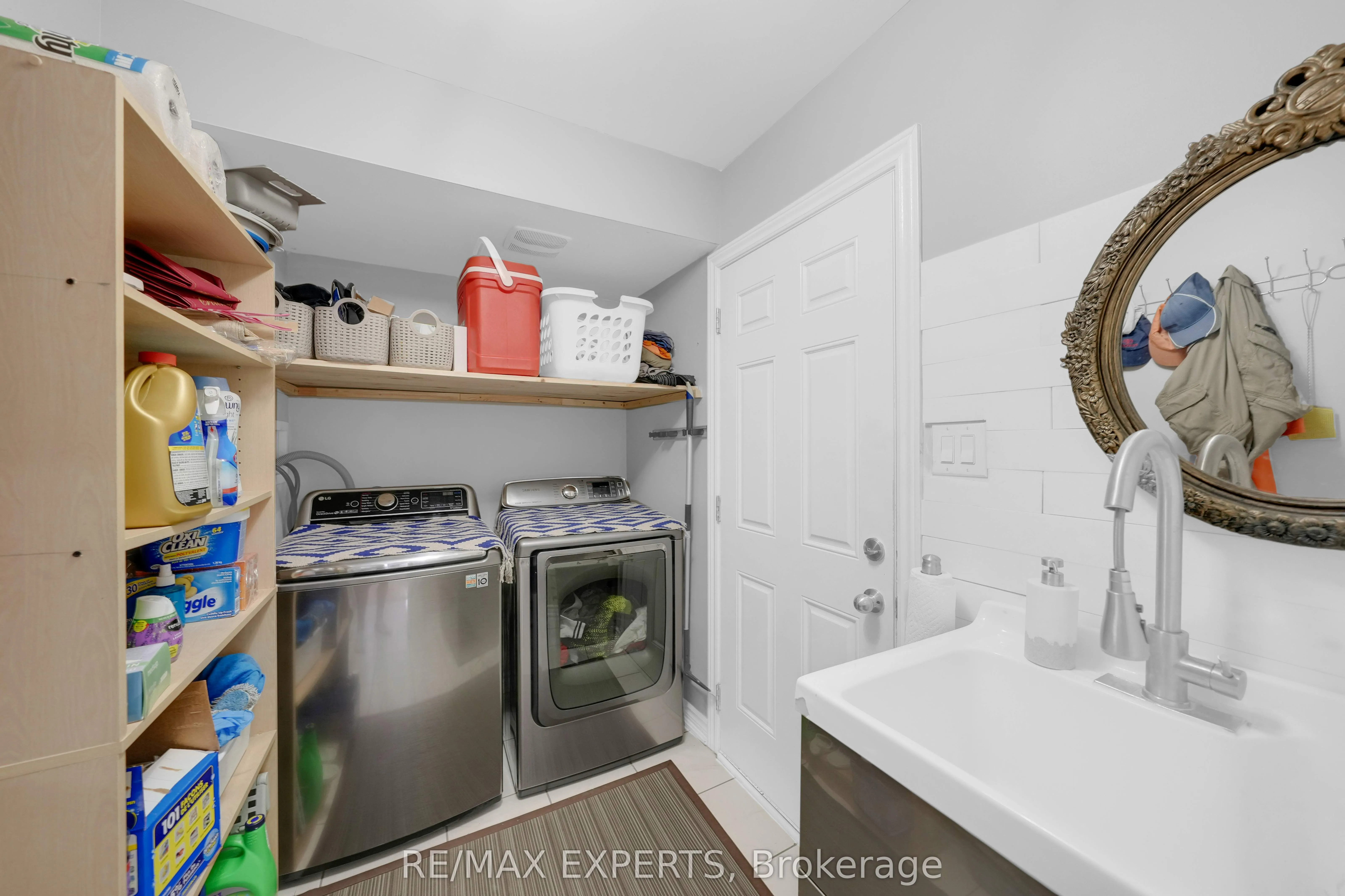 2190 Dawson Crescent
