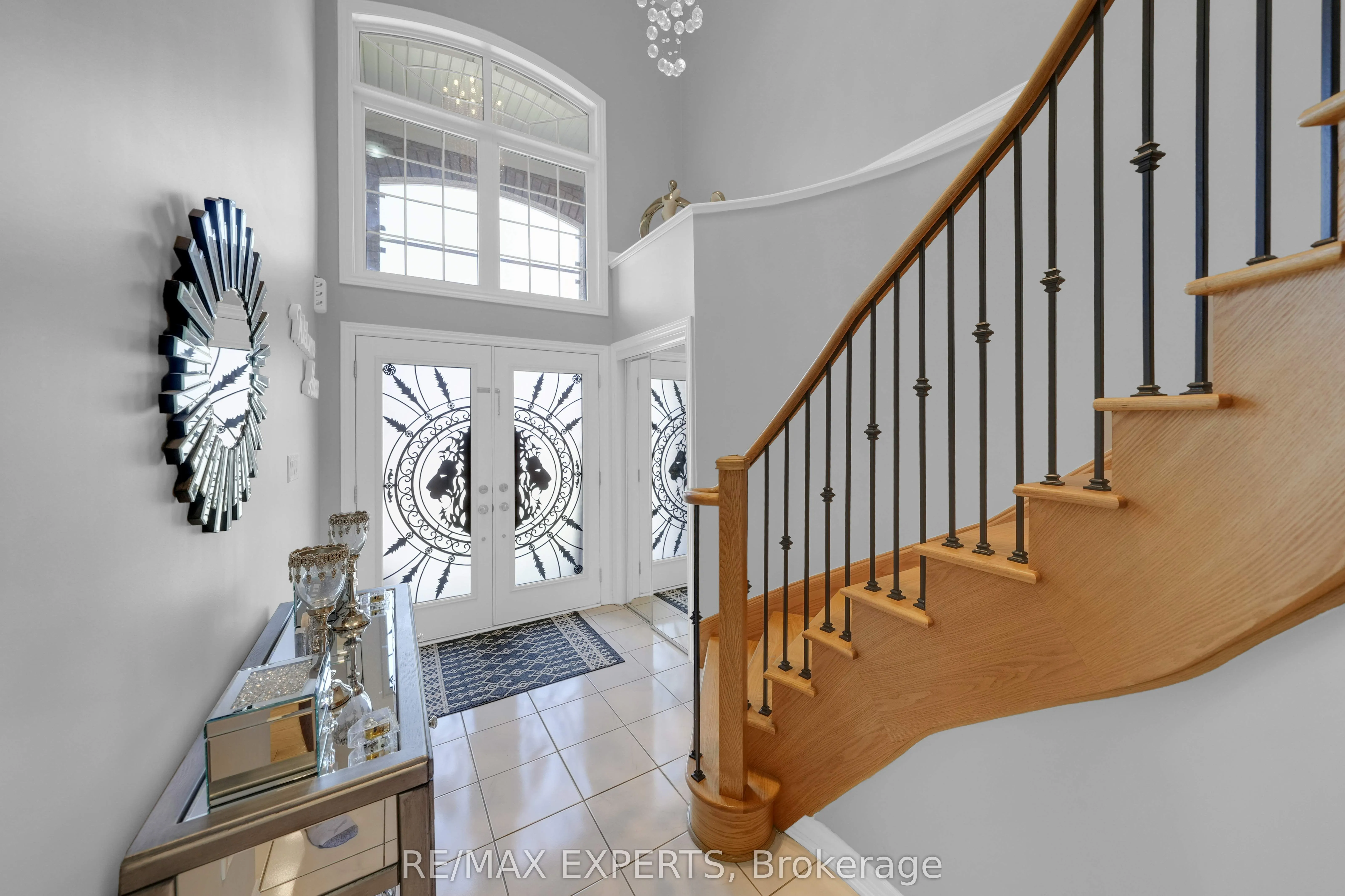 2190 Dawson Crescent