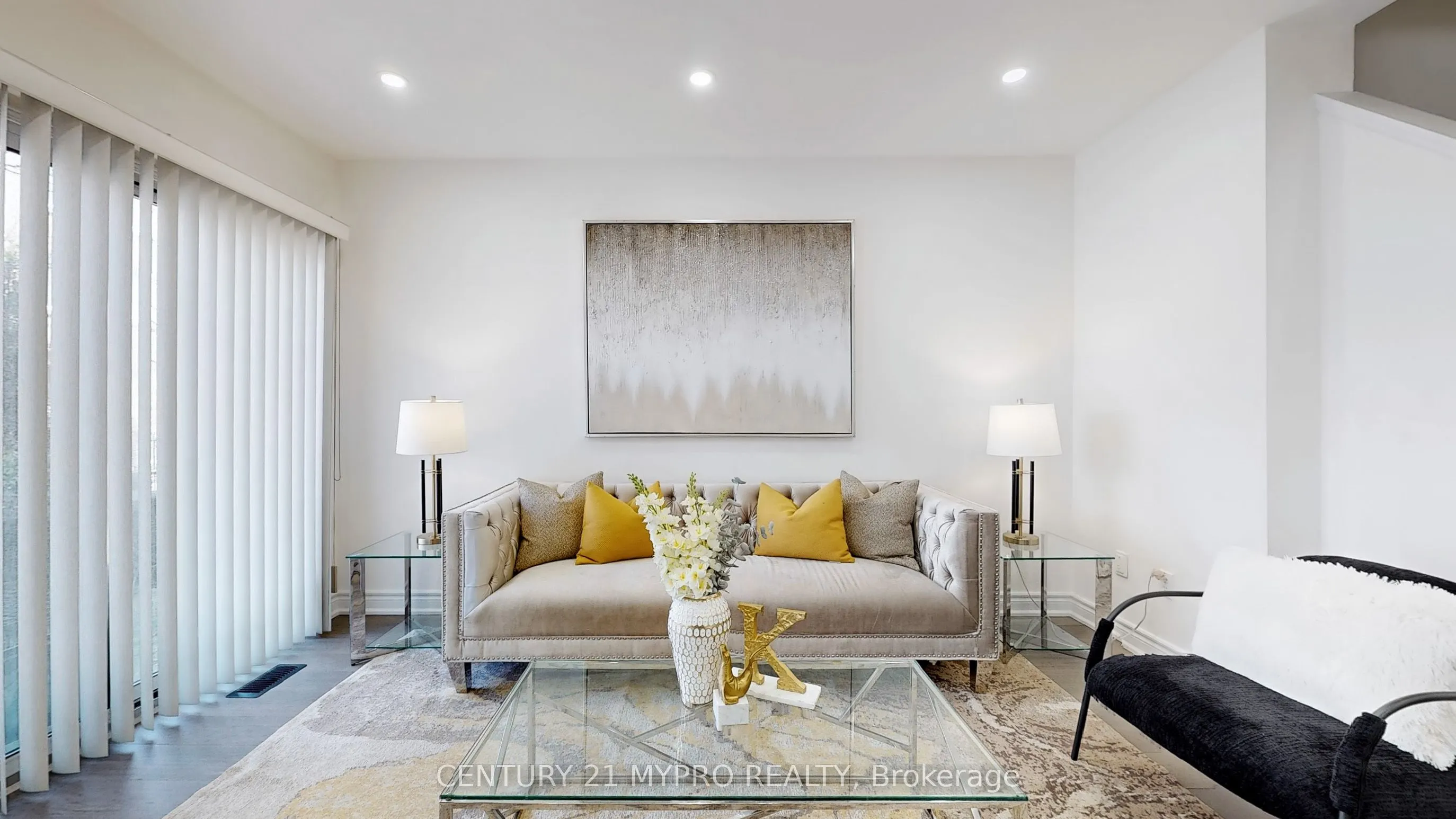 735 New Westminster Drive, #32