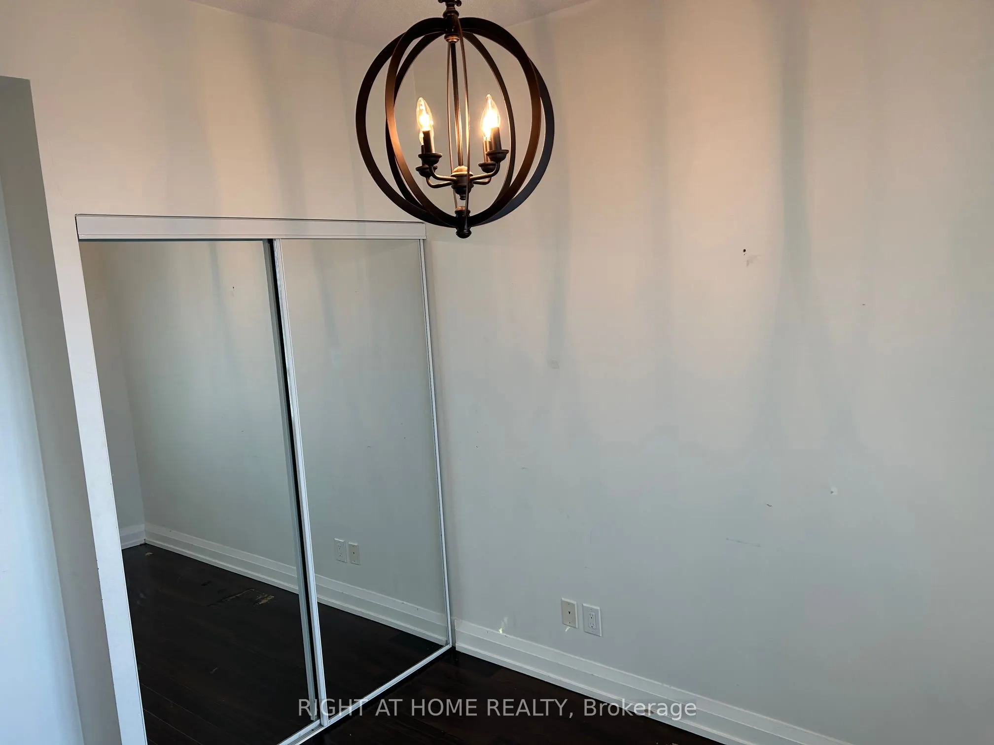 7161 Yonge Street, #2123