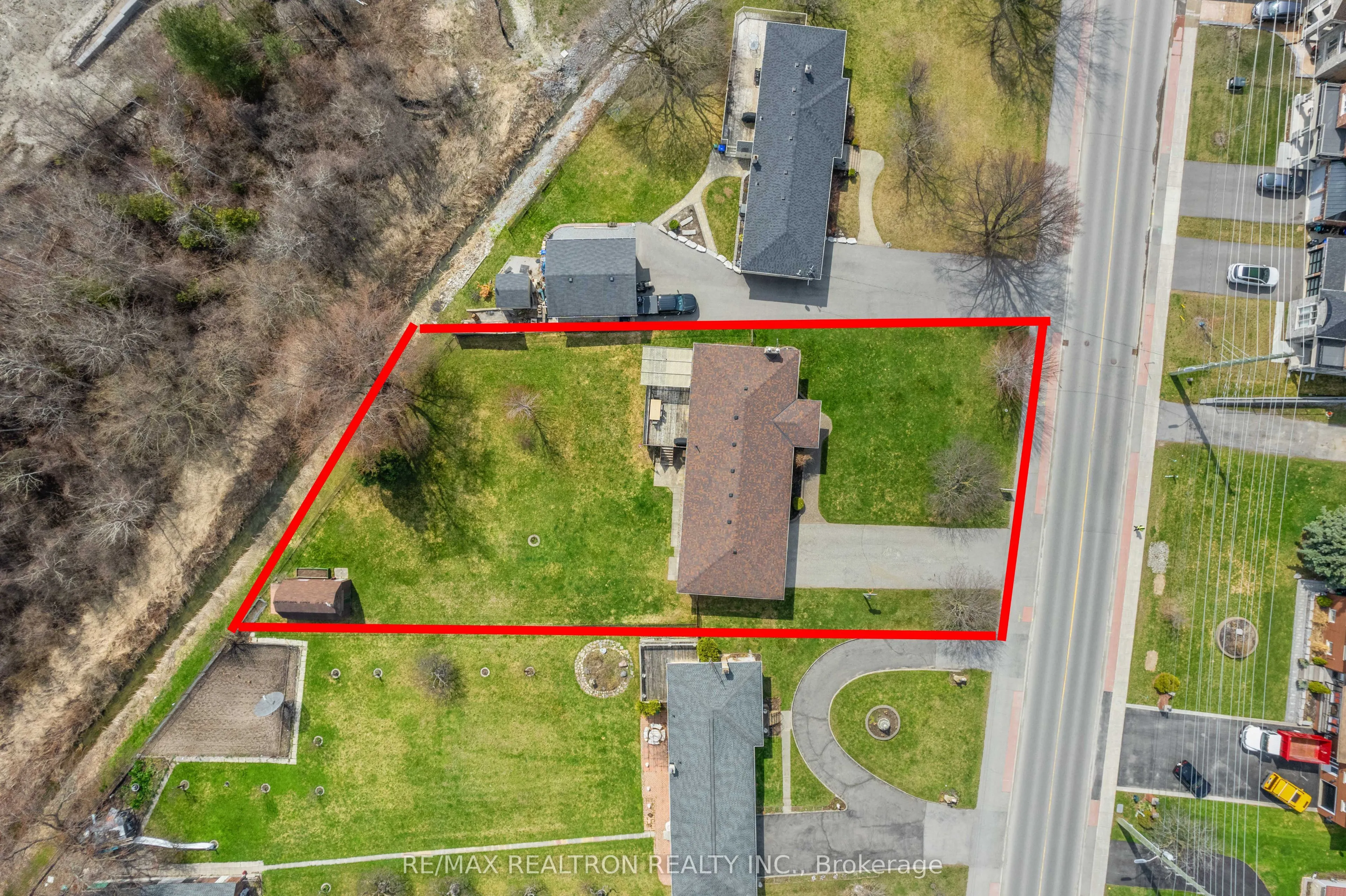 593 Simcoe Road