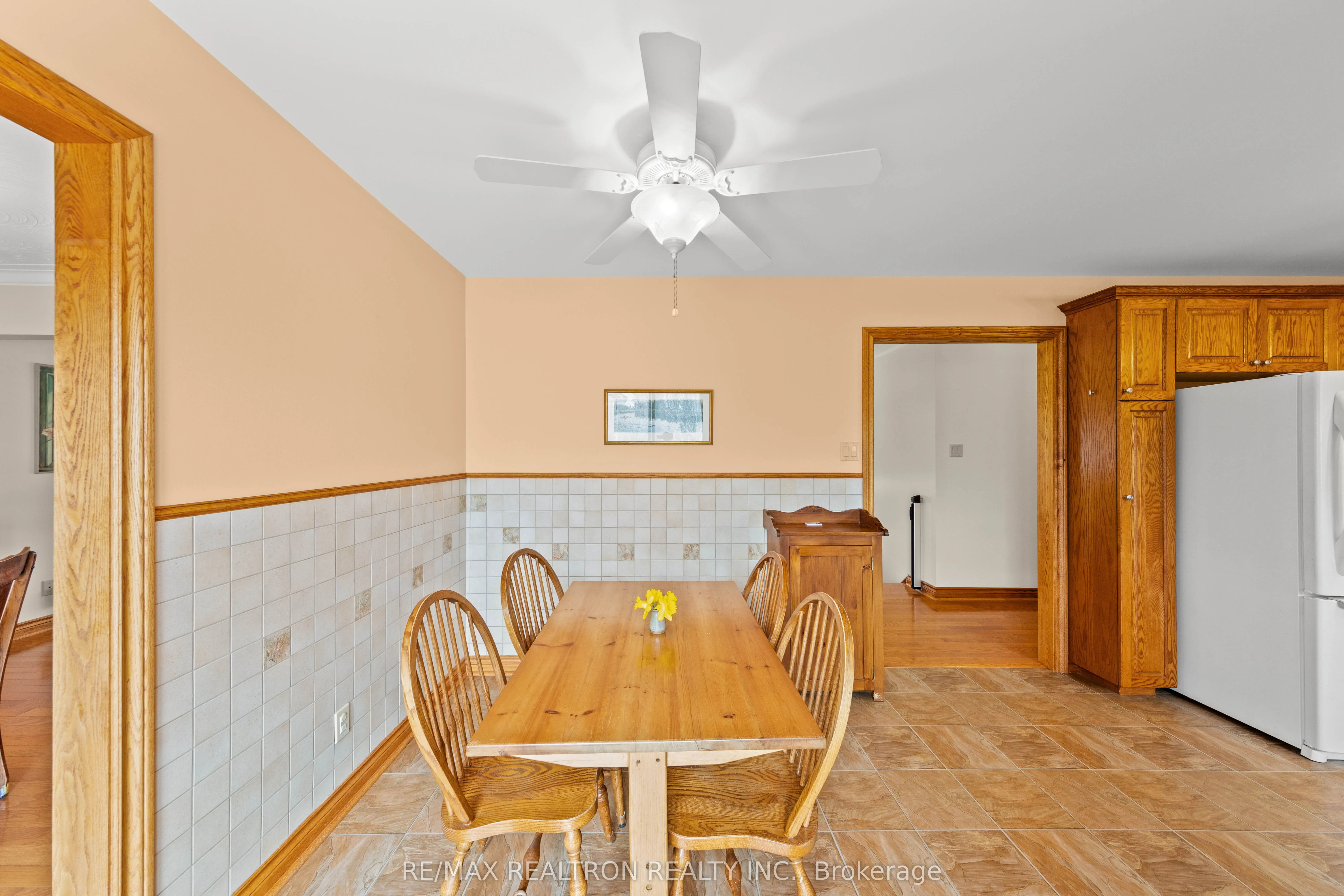 593 Simcoe Road