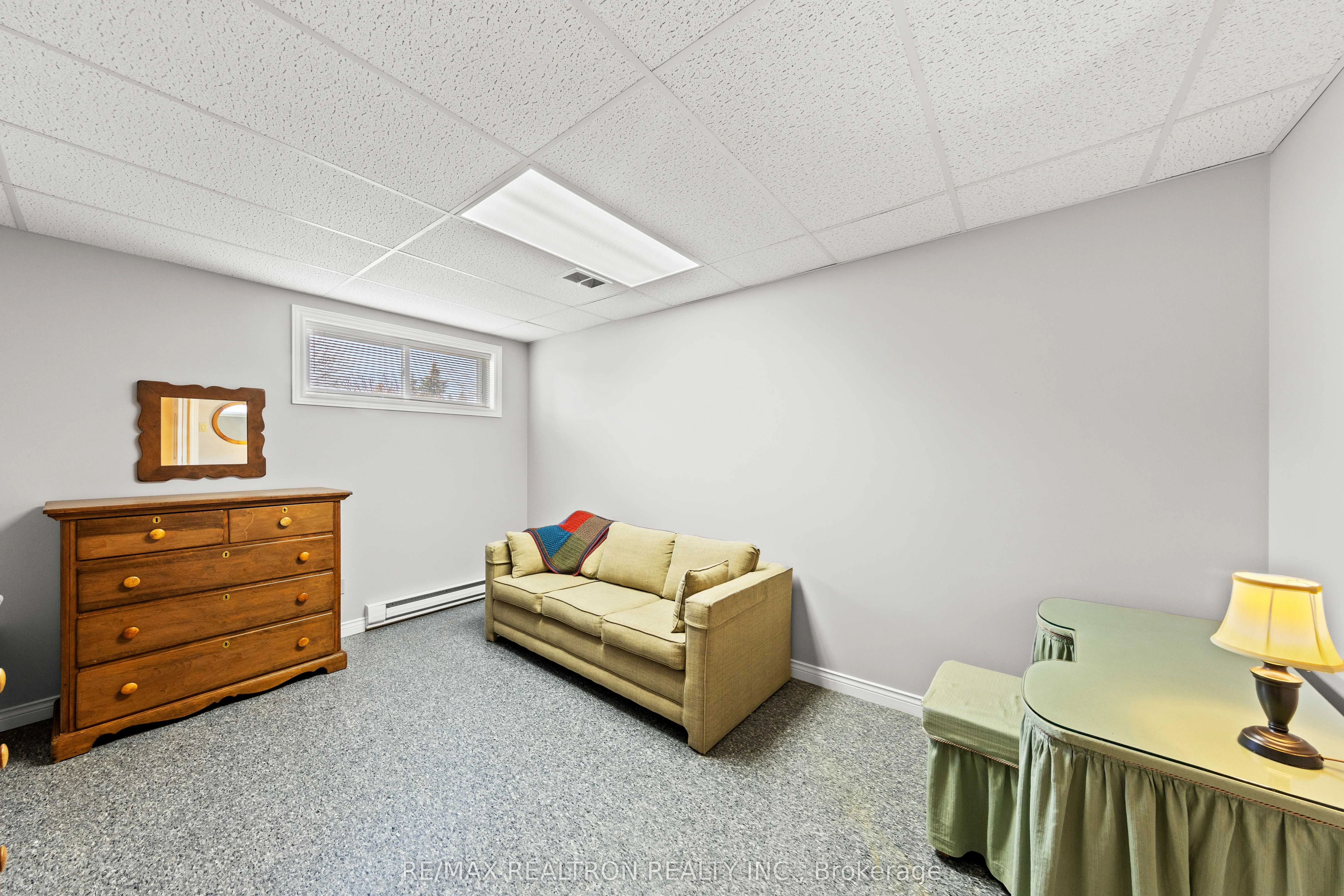 593 Simcoe Road