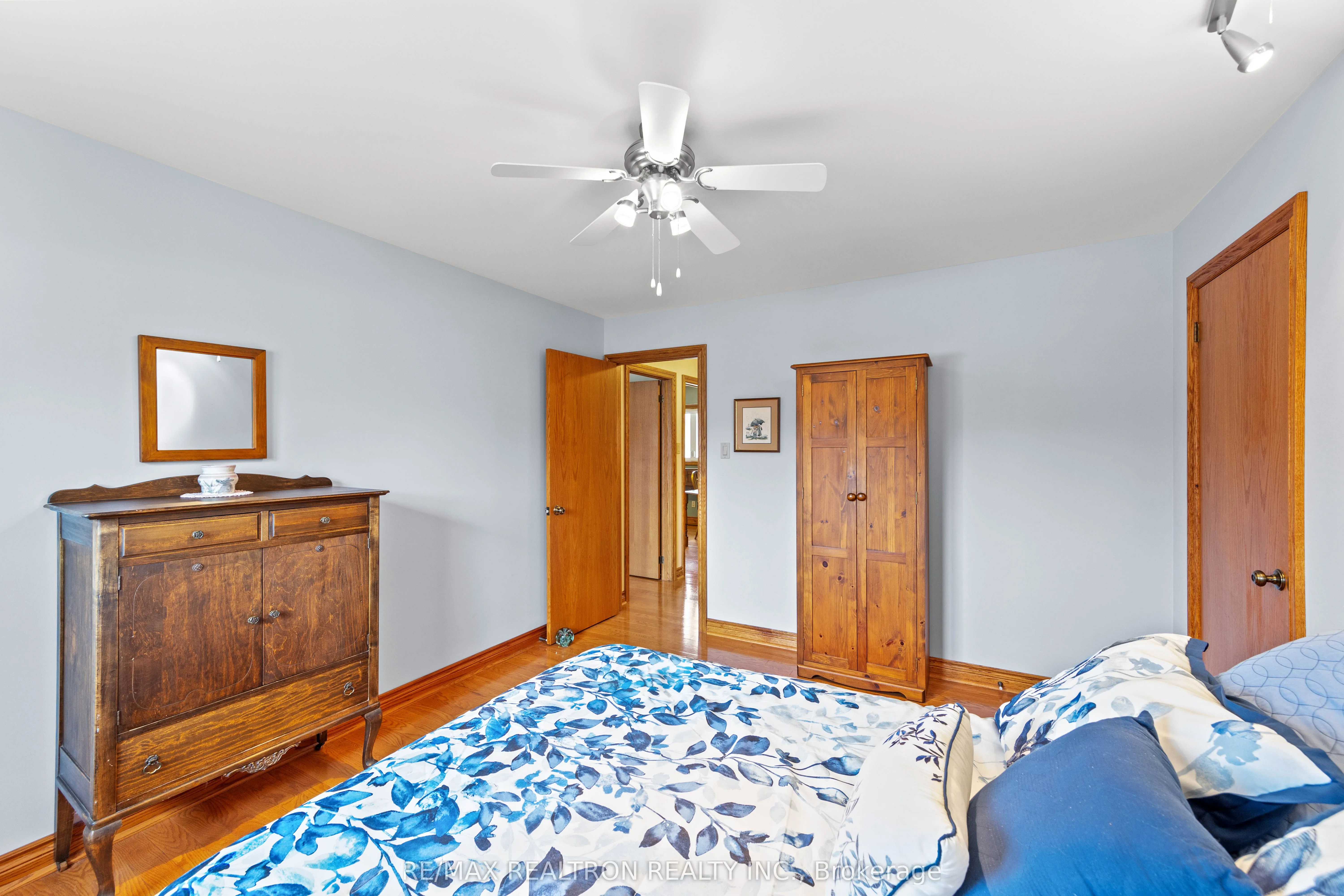 593 Simcoe Road