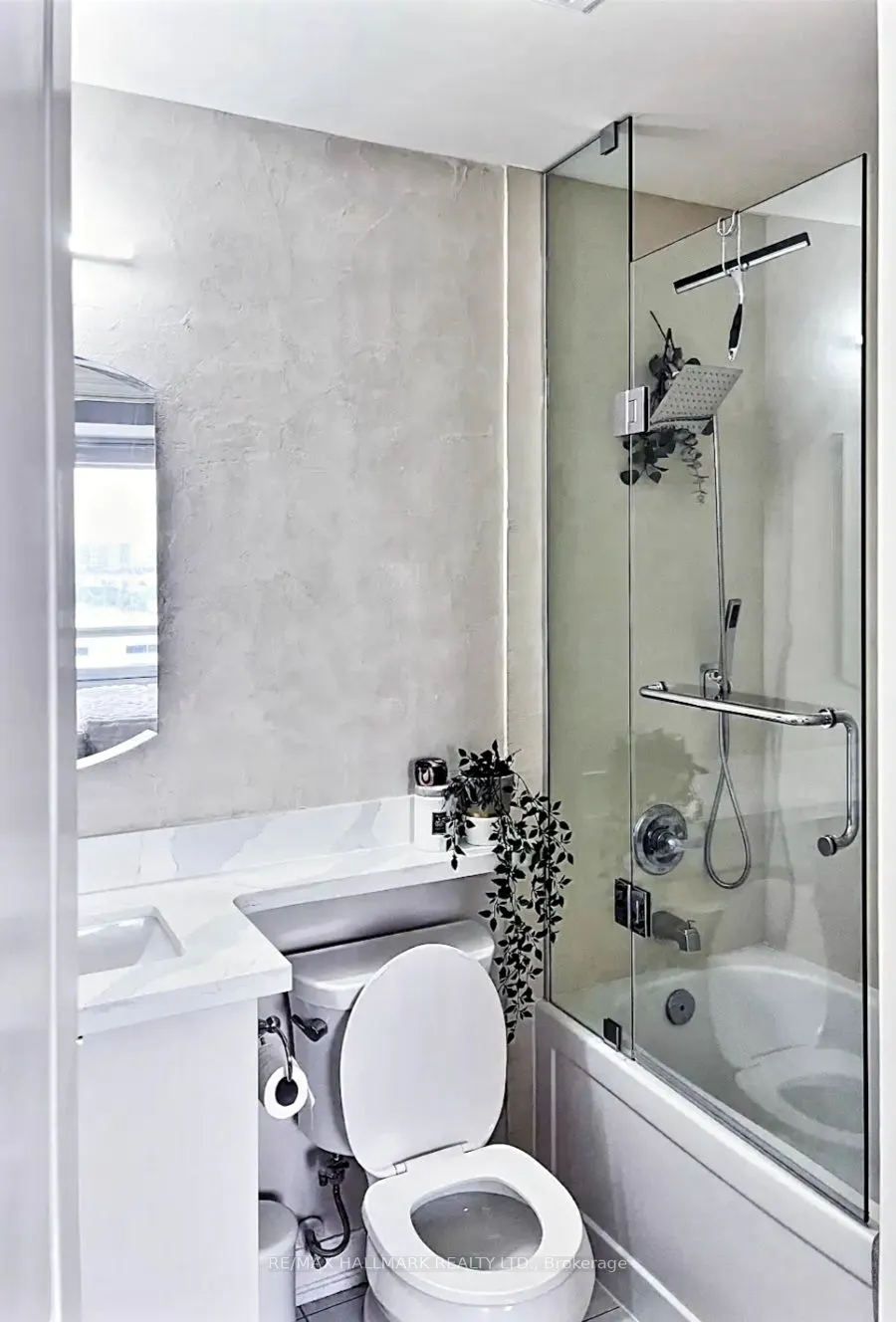 9245 Jane Street, #1214