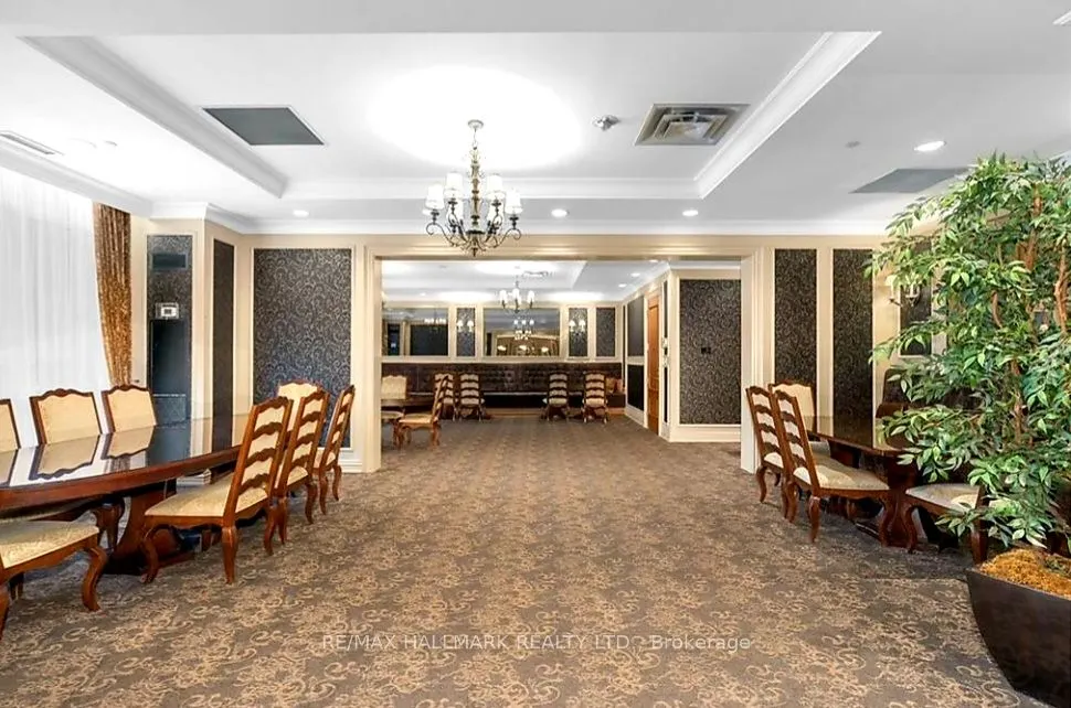 9245 Jane Street, #1214