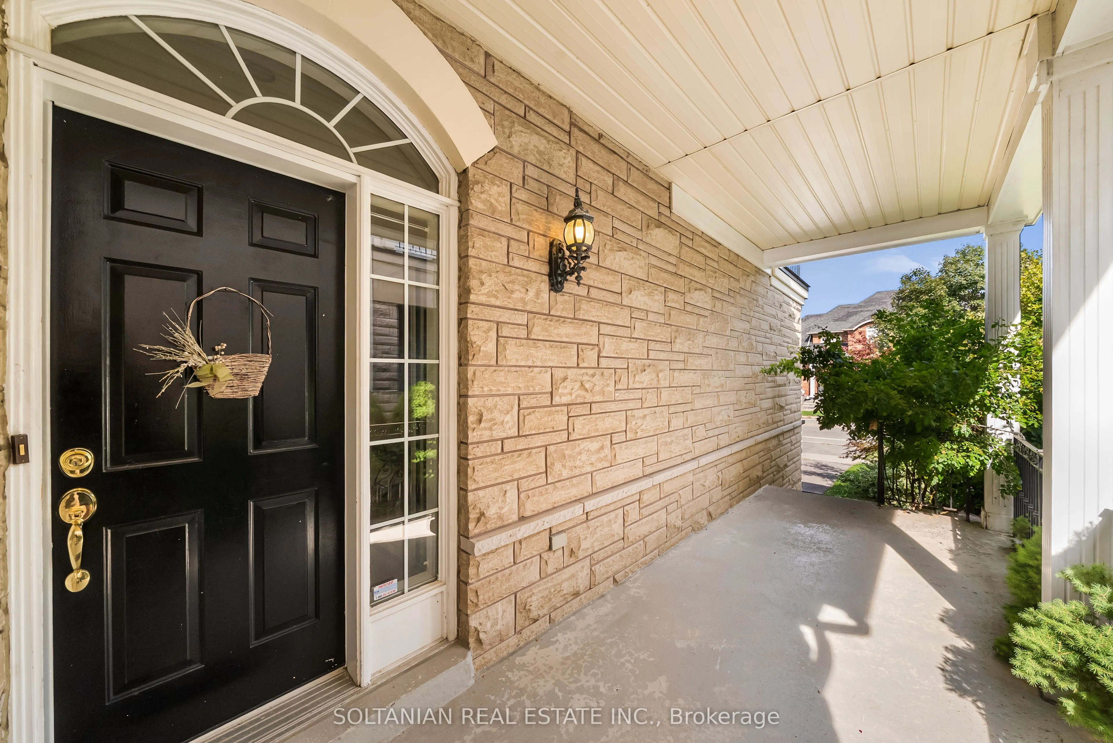 242 Frank Endean Road