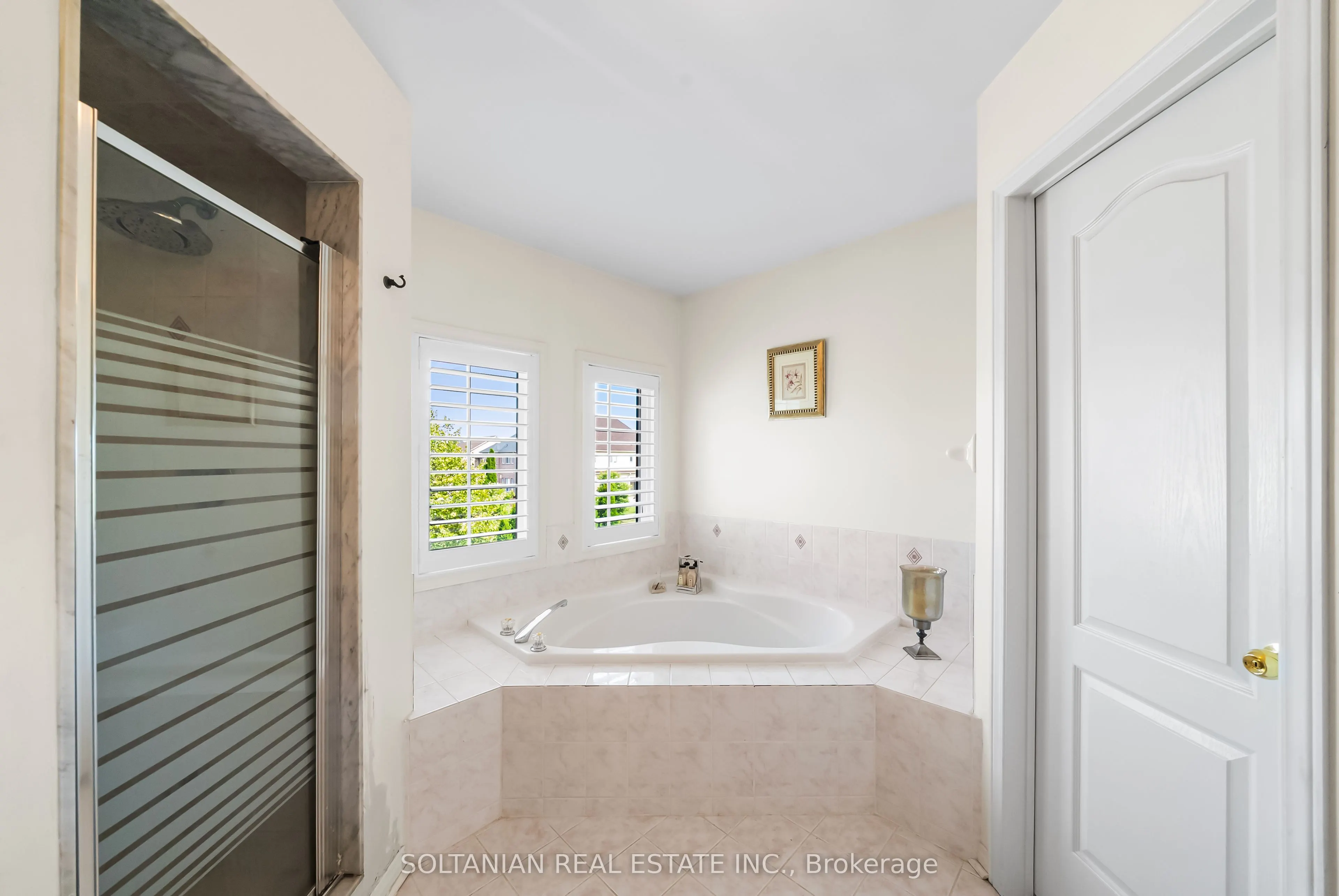 242 Frank Endean Road