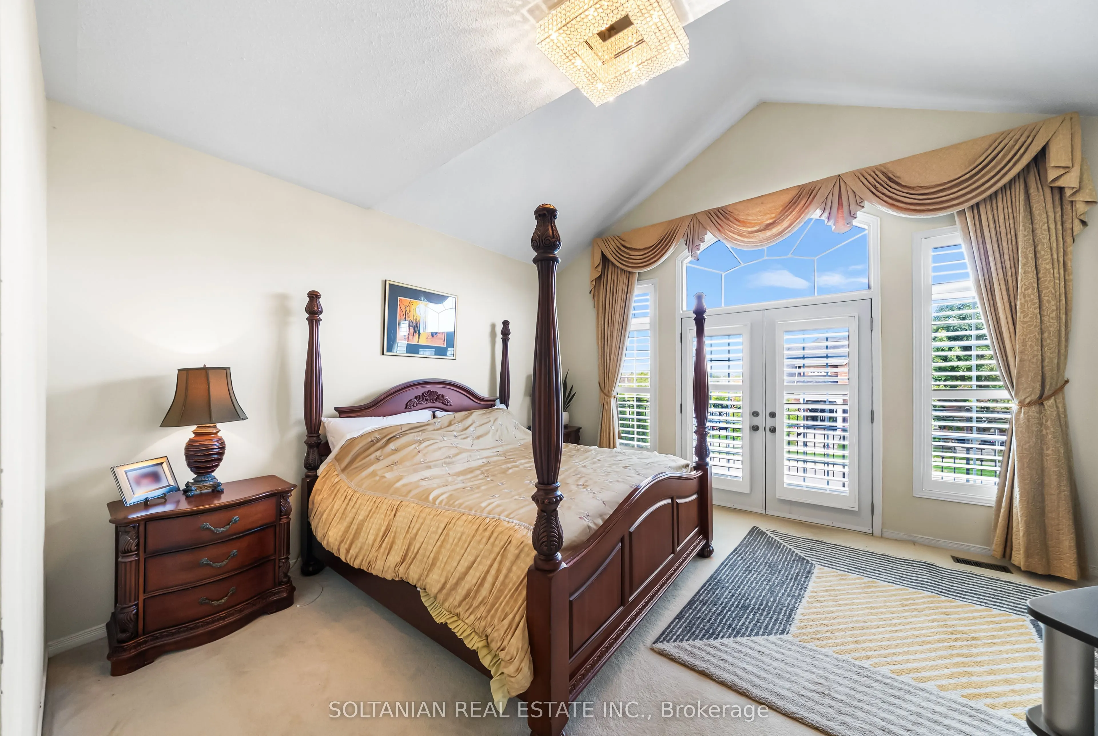 242 Frank Endean Road
