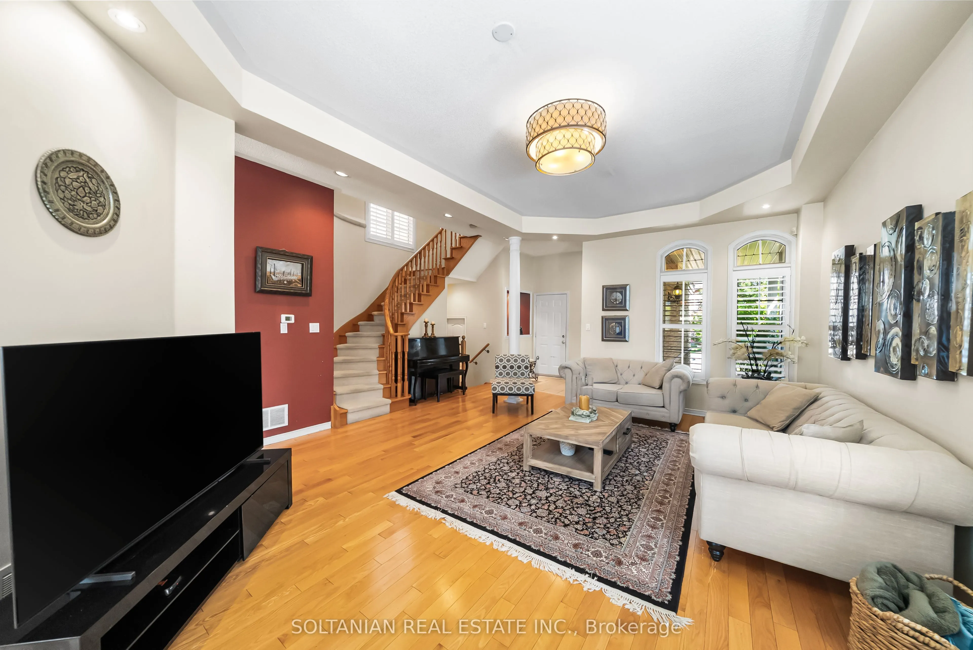 242 Frank Endean Road