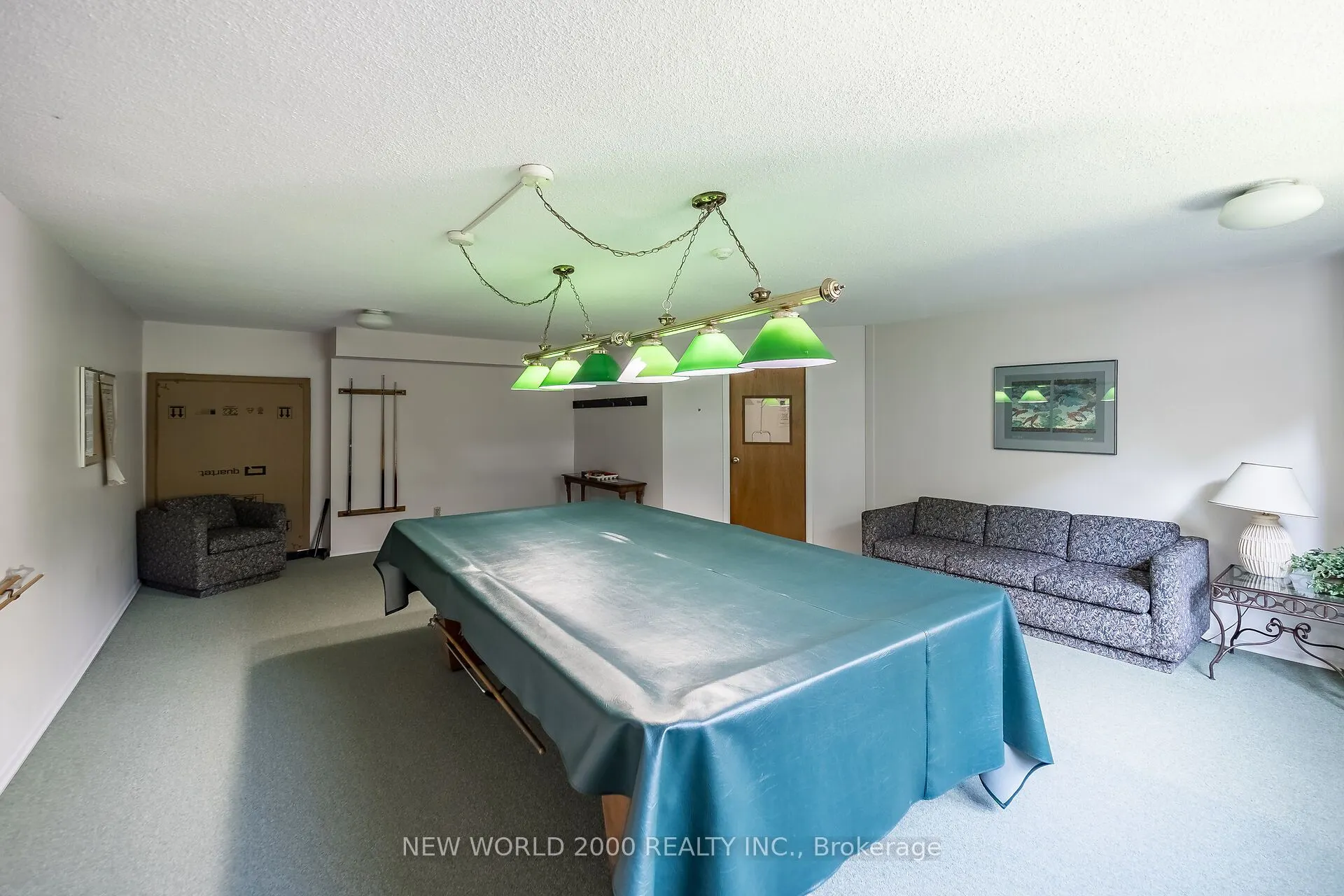 7811 Yonge Street, #410