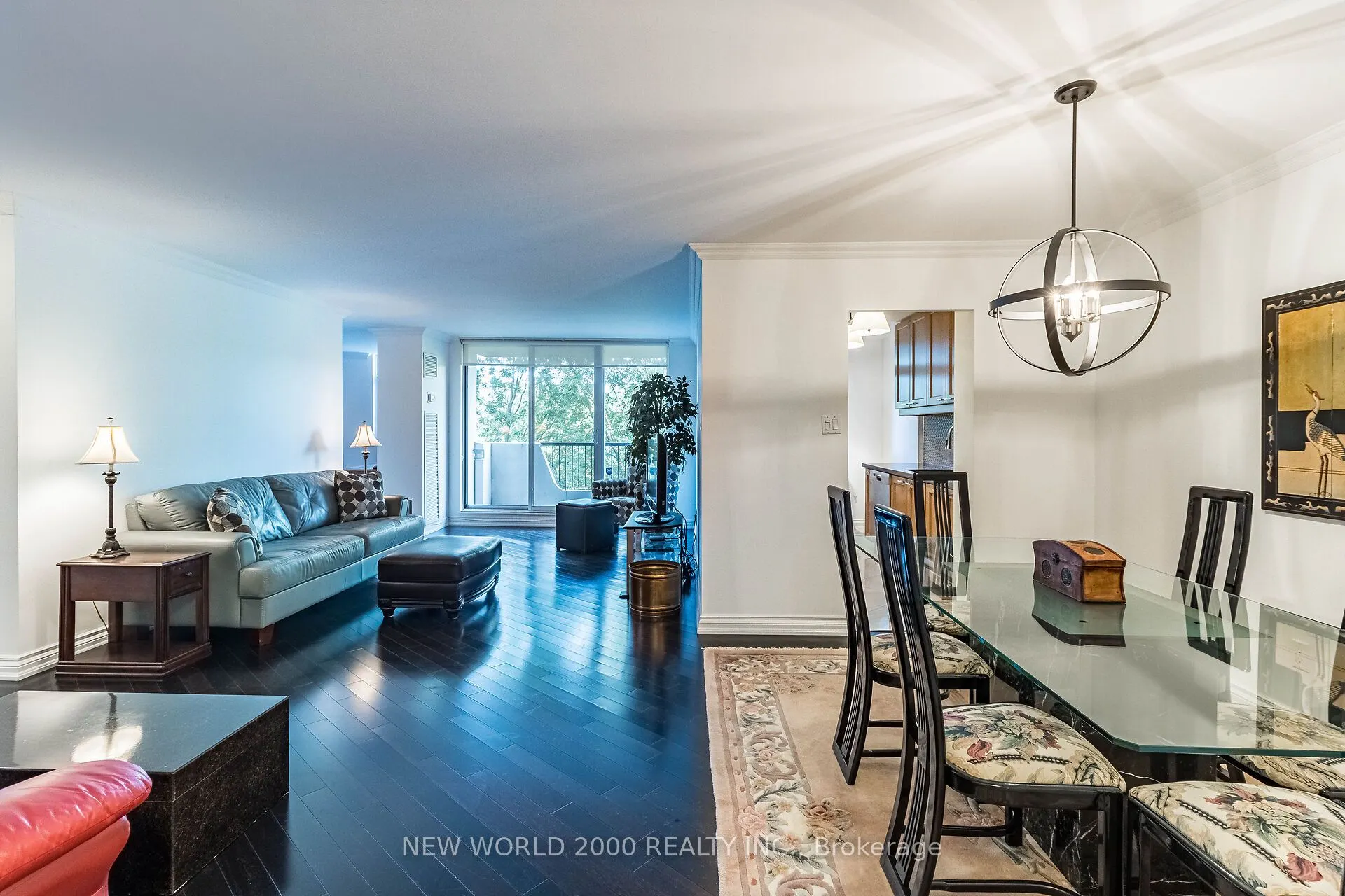 7811 Yonge Street, #410