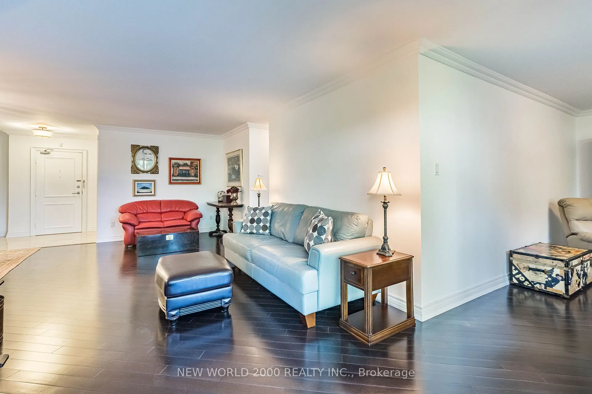 7811 Yonge Street, #410