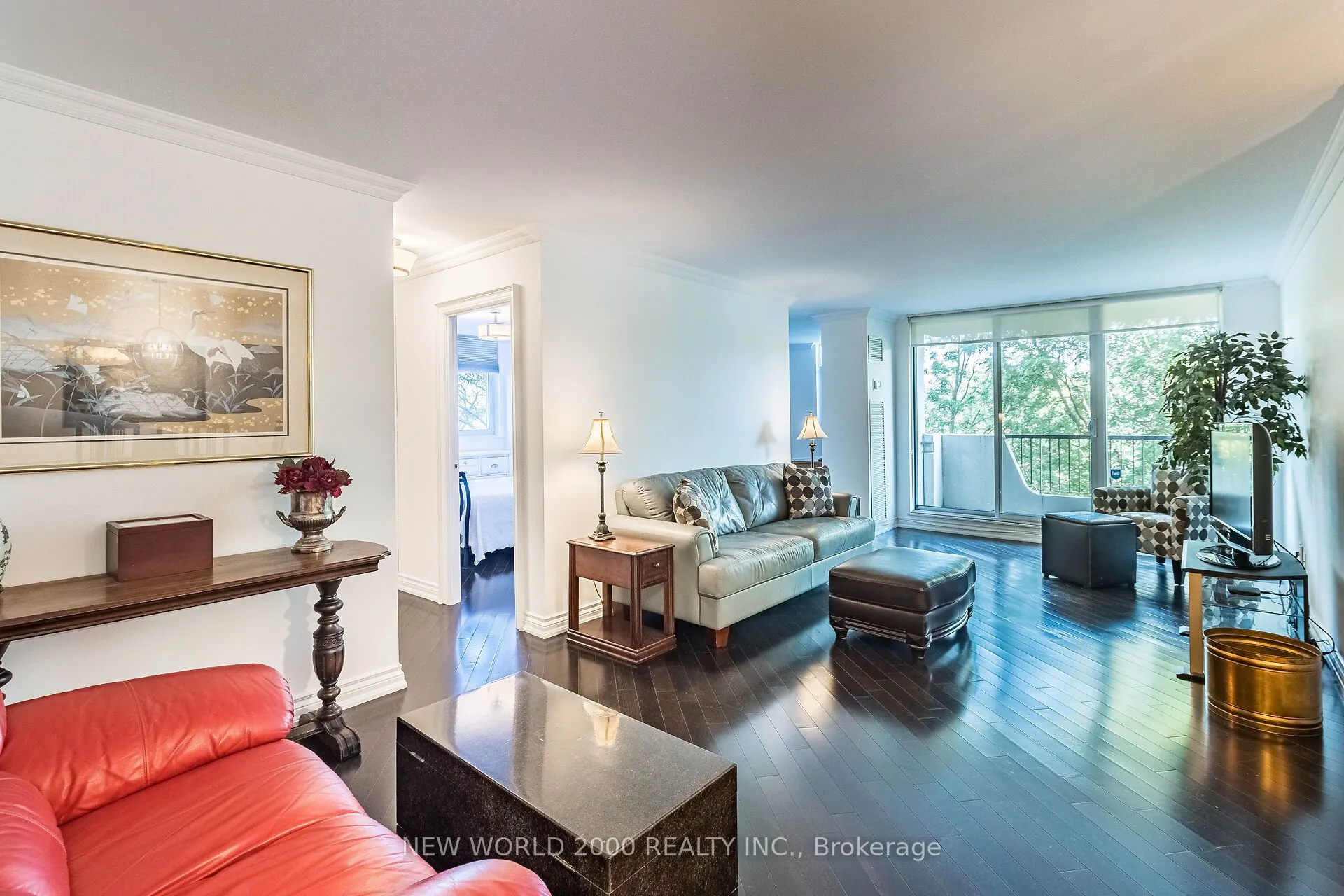 7811 Yonge Street, #410