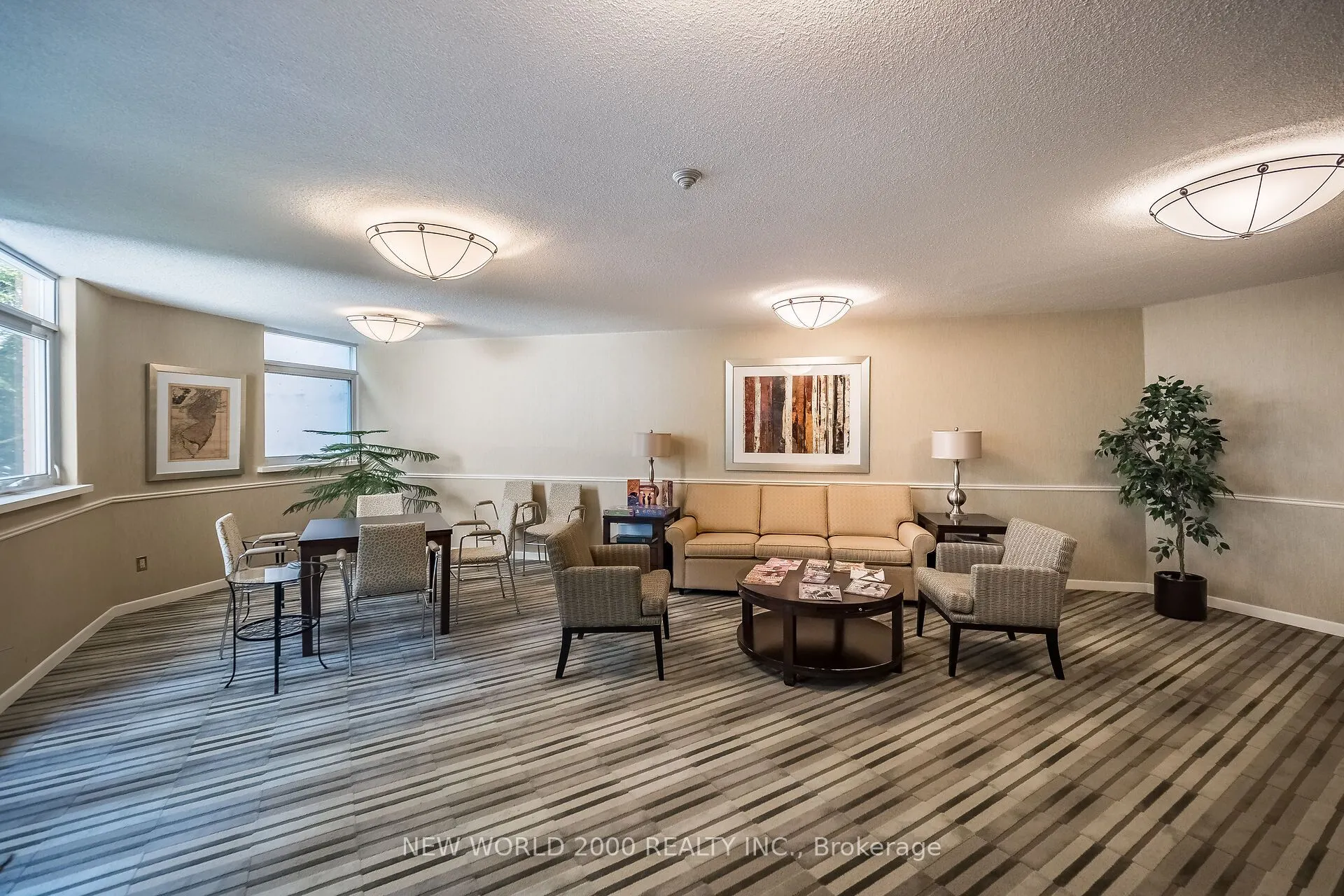 7811 Yonge Street, #410