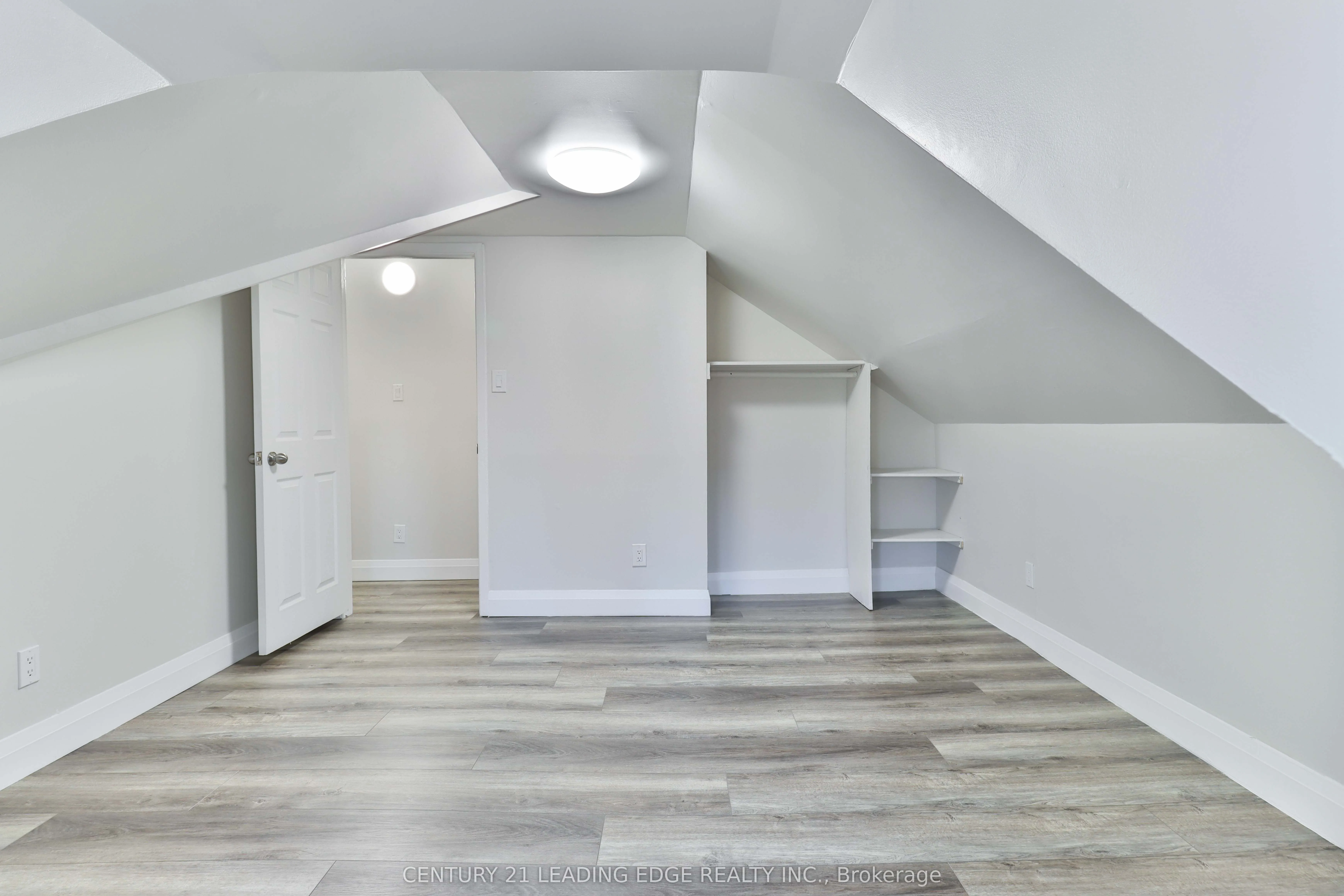 487 Eagle Street, #B
