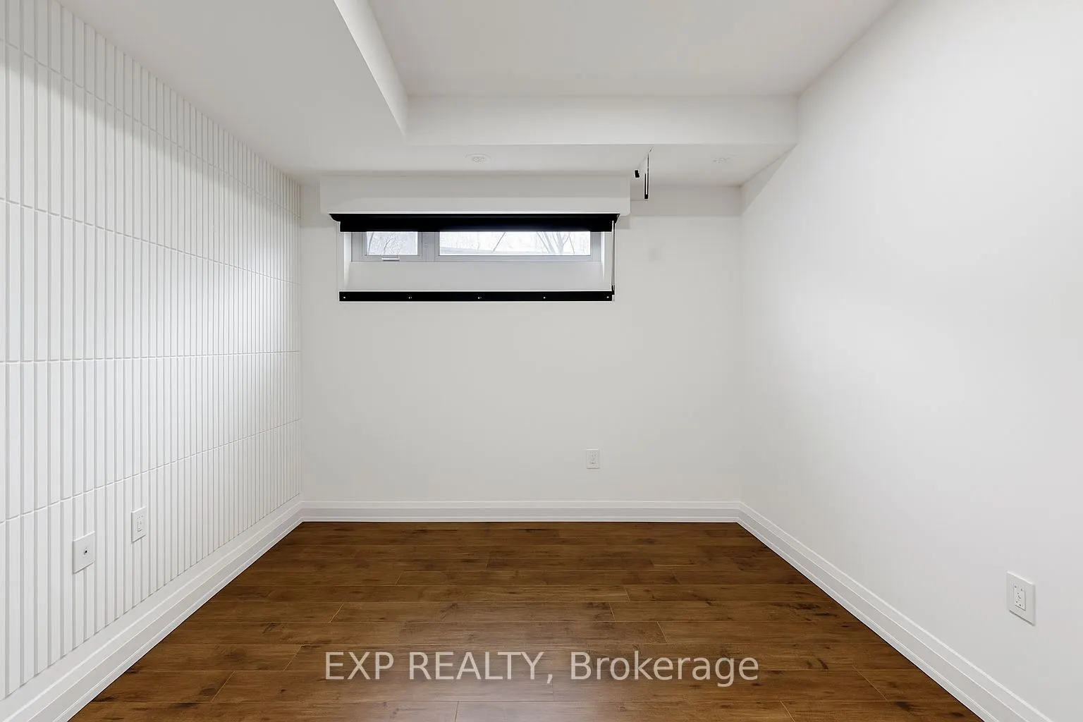 5299 Highway 7 Street, #101