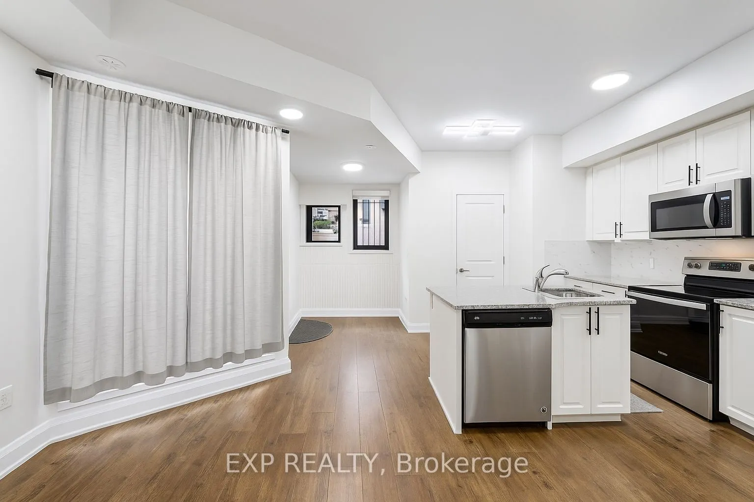 5299 Highway 7 Street, #101