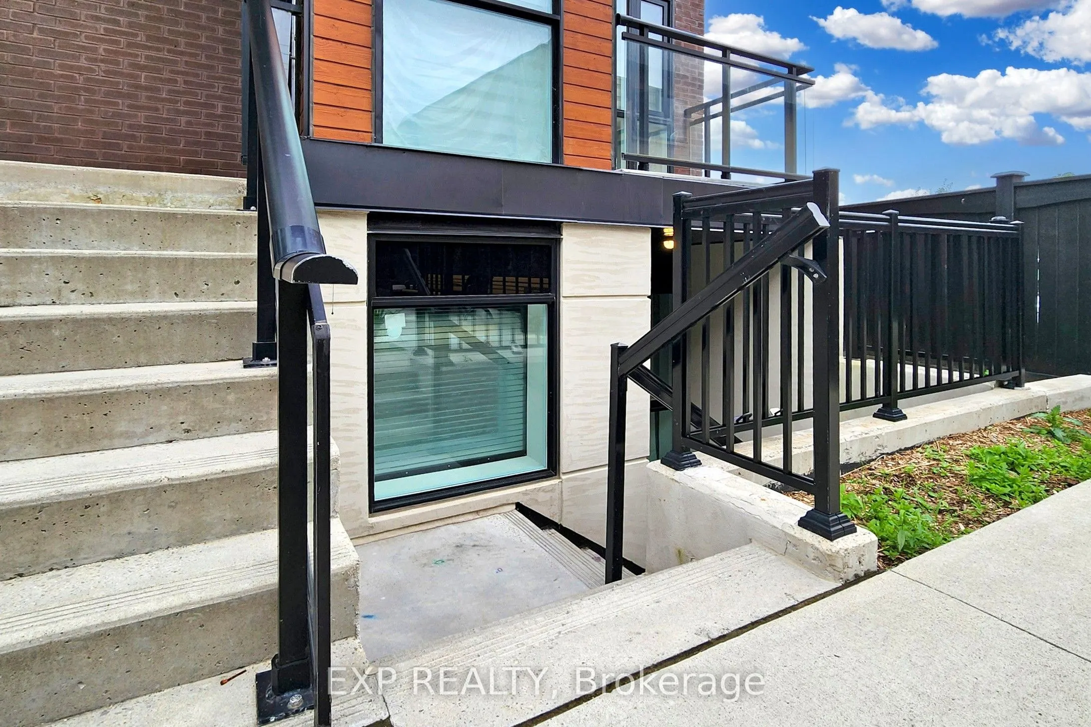 5299 Highway 7 Street, #101