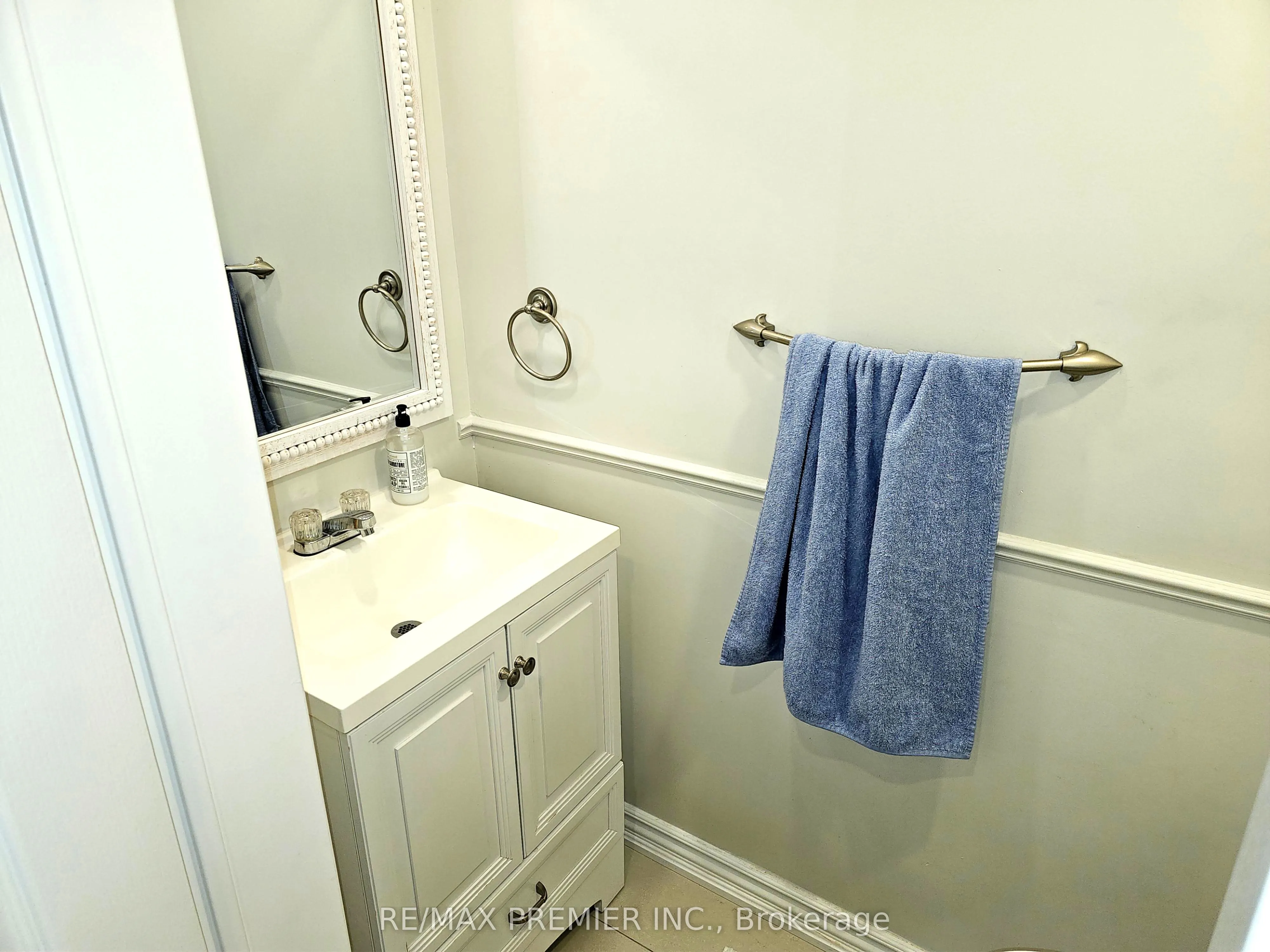 19 Foxchase Avenue, #58