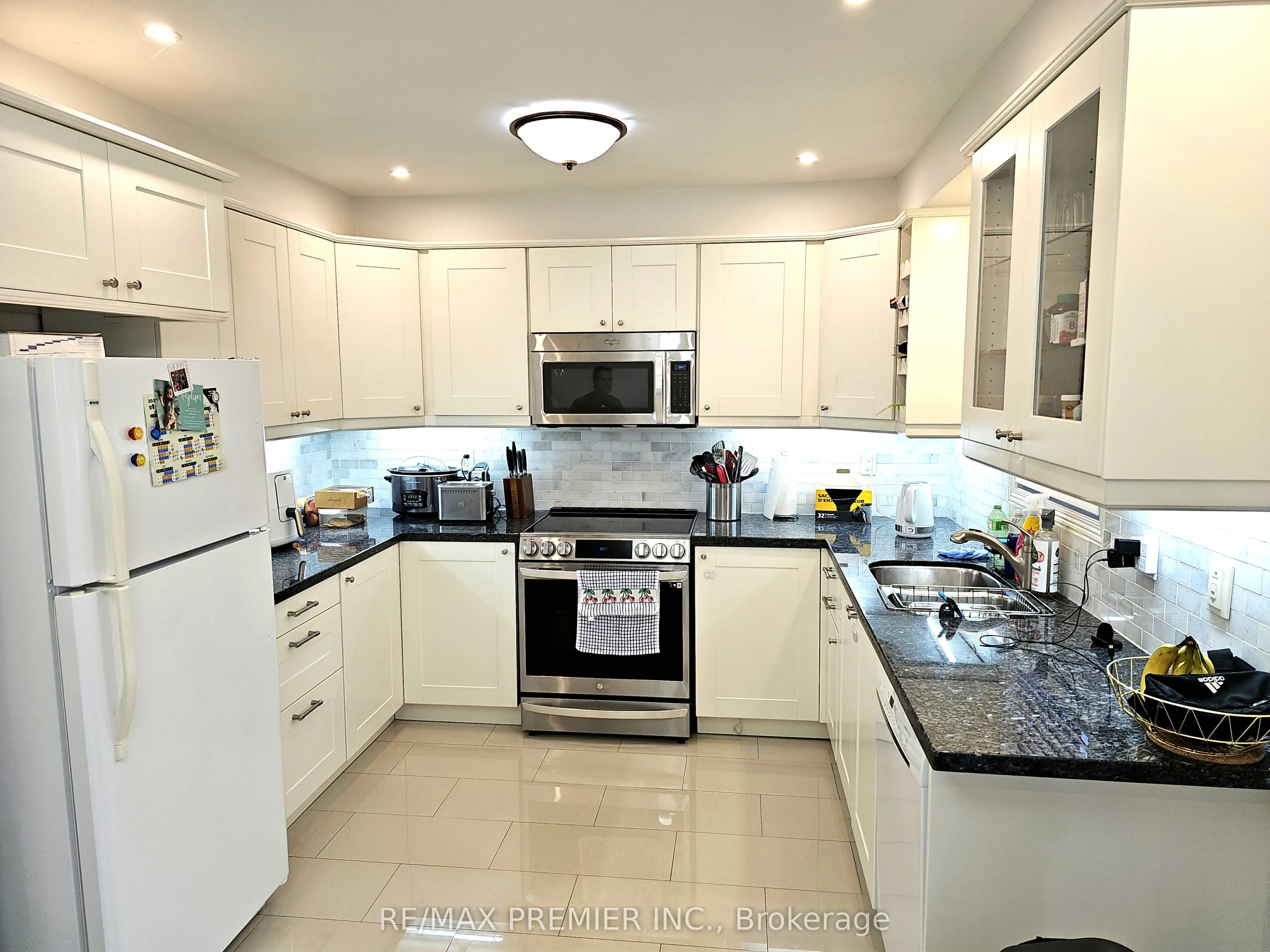 19 Foxchase Avenue, #58