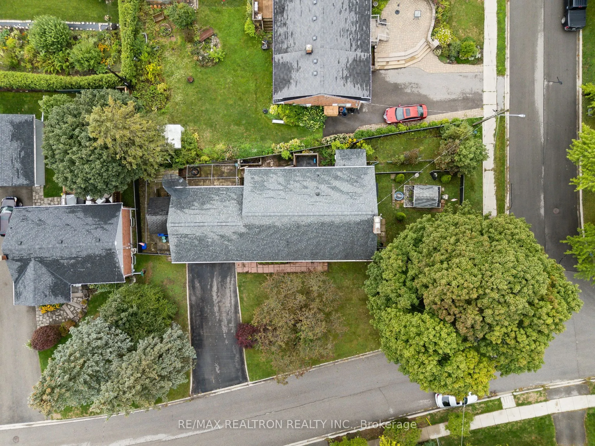 230 Avenue Road