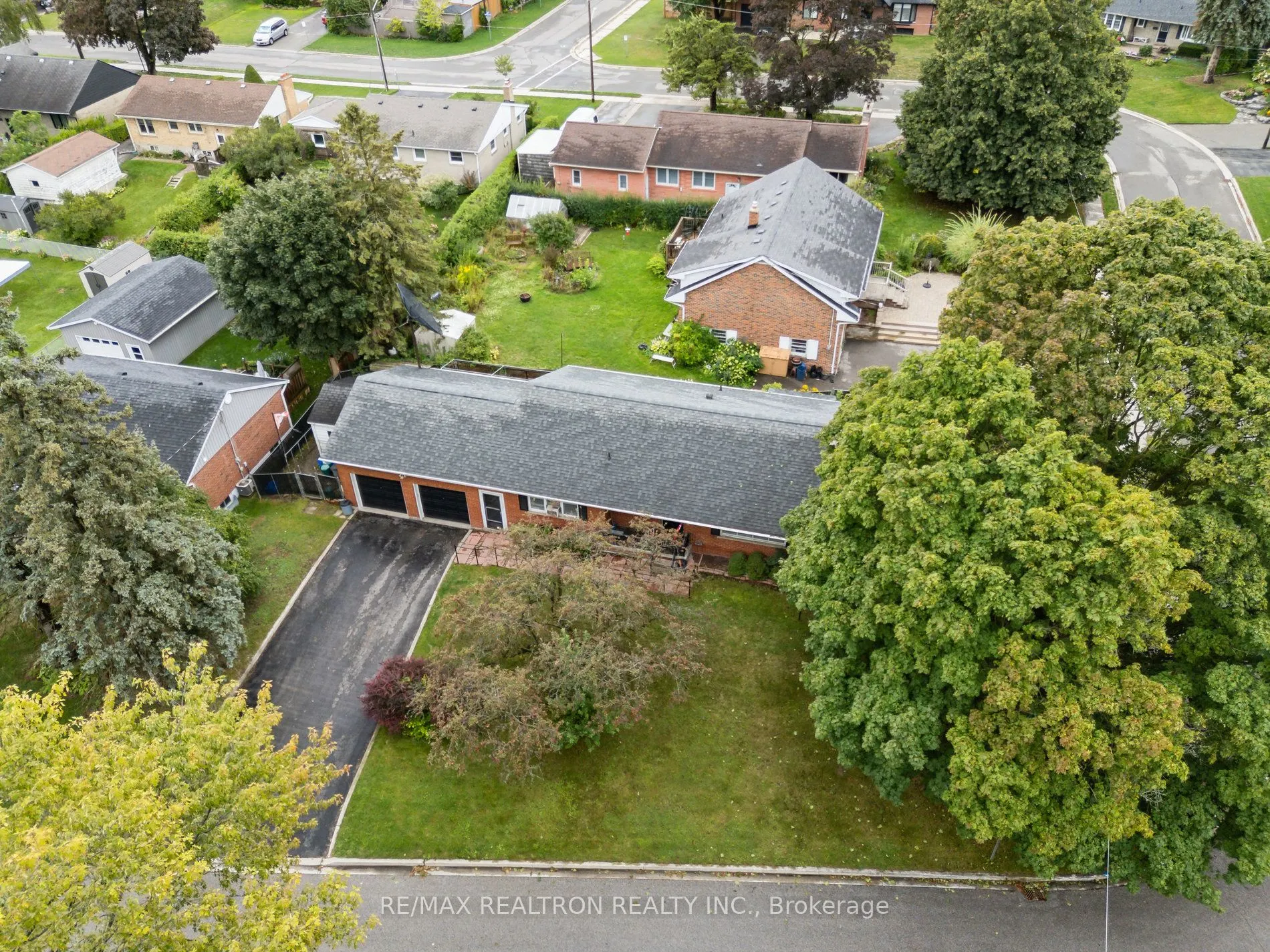 230 Avenue Road