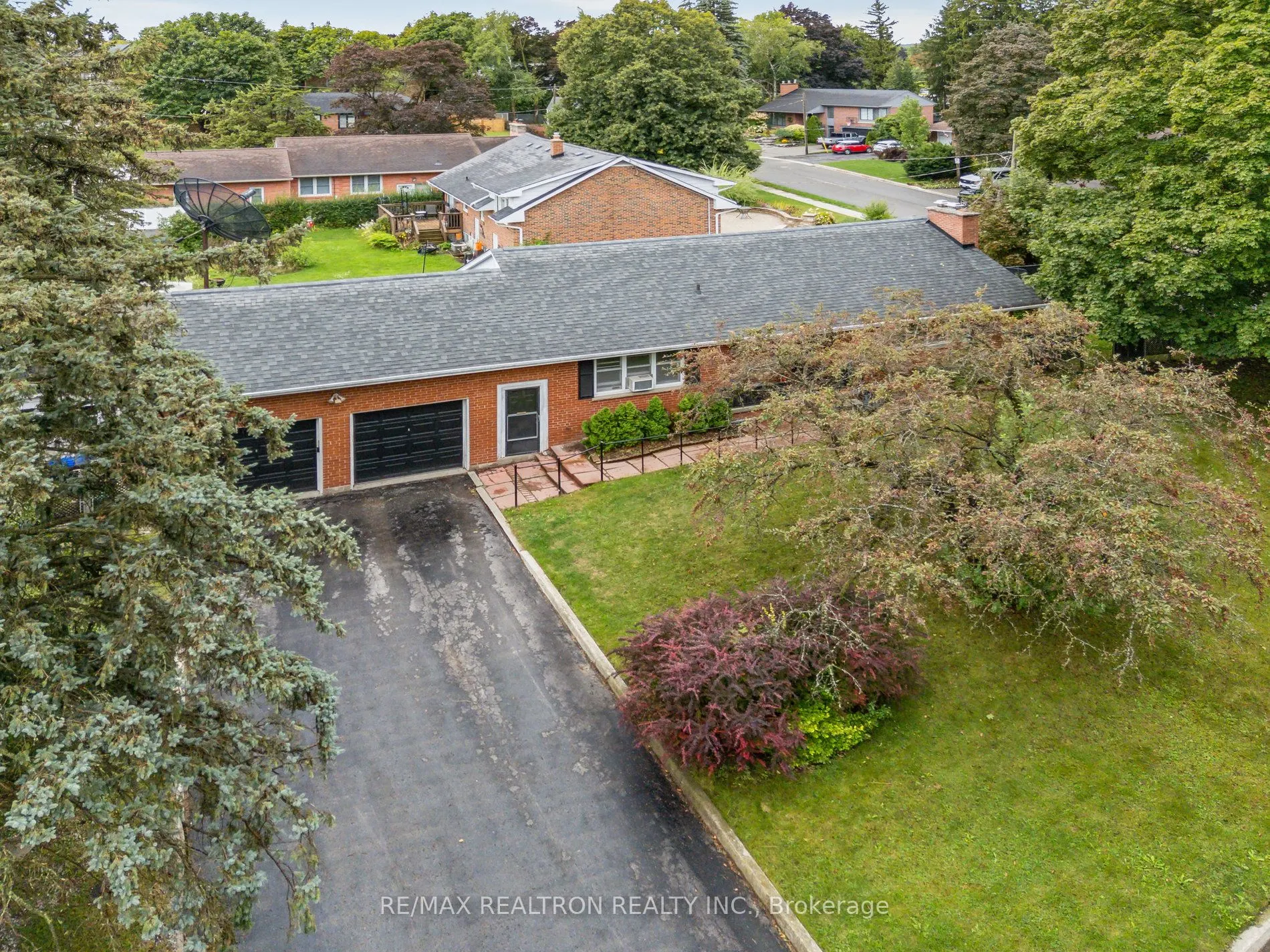 230 Avenue Road