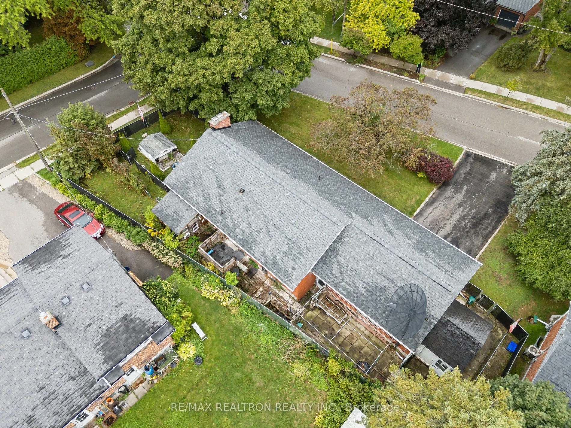 230 Avenue Road