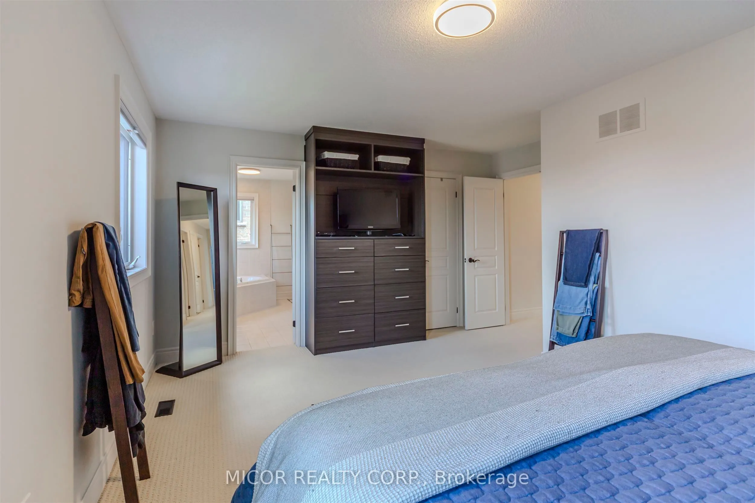 402 Maria Antonia Road