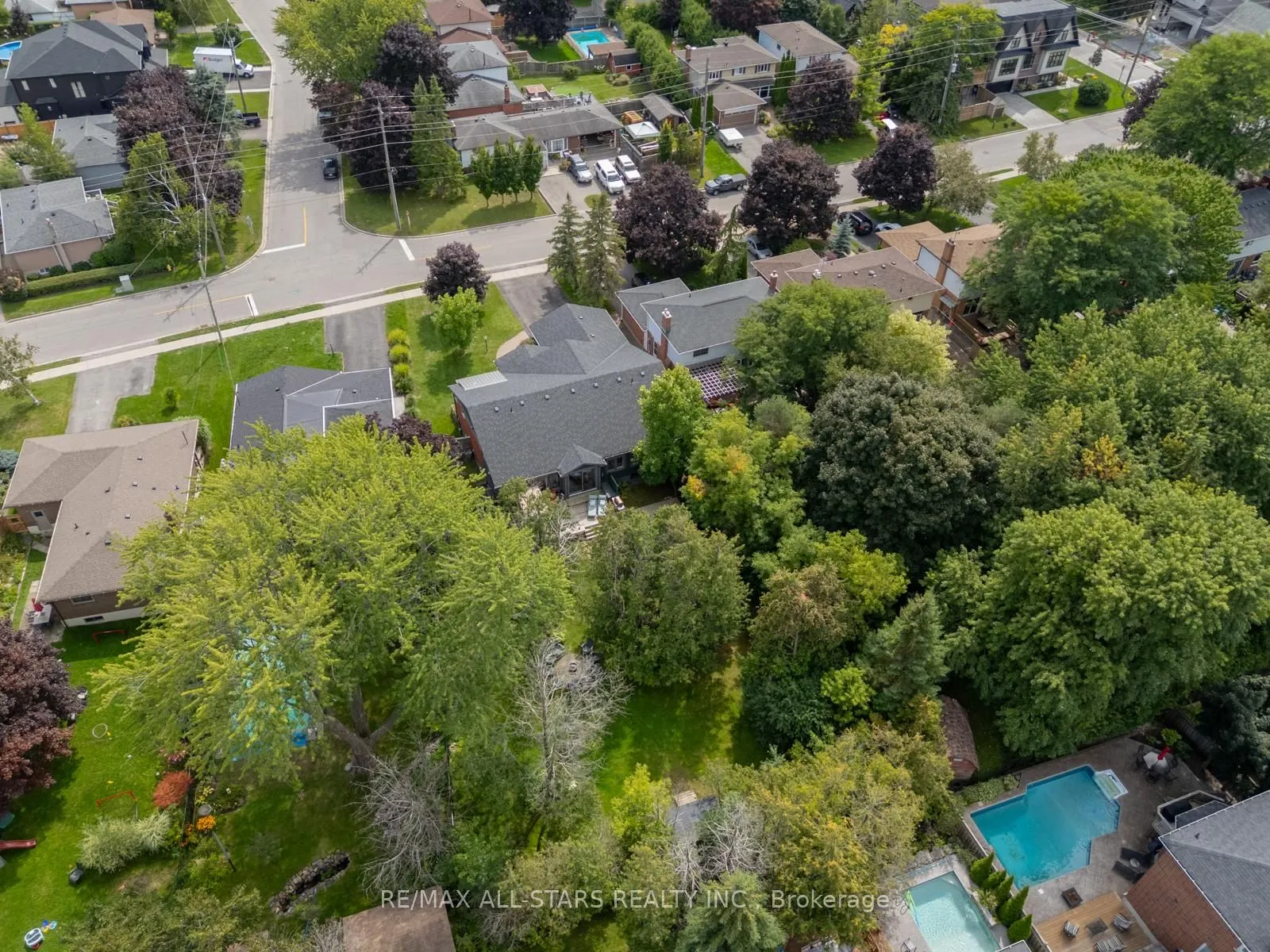 85 Manitoba Street