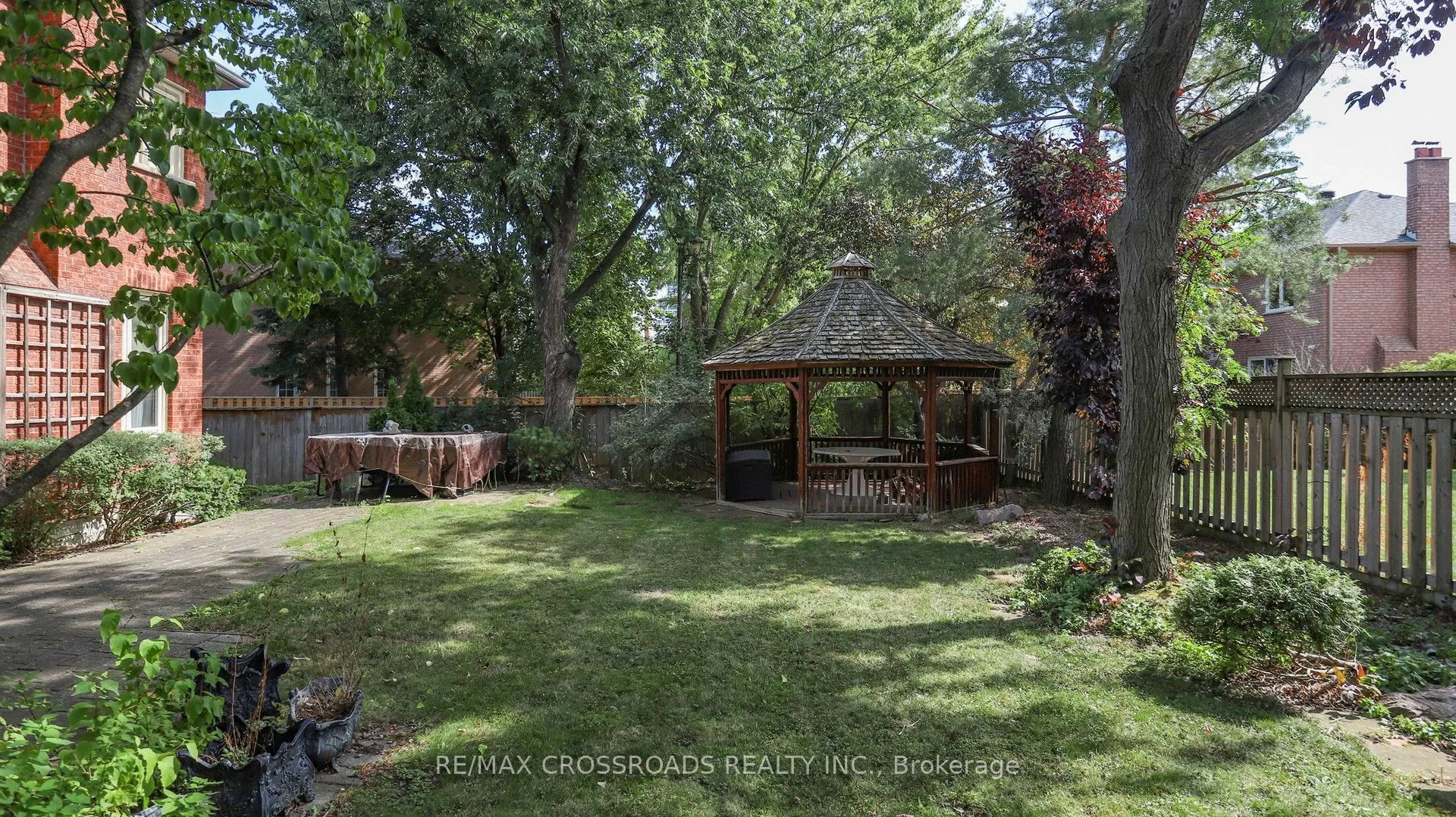 92 Braeside Square