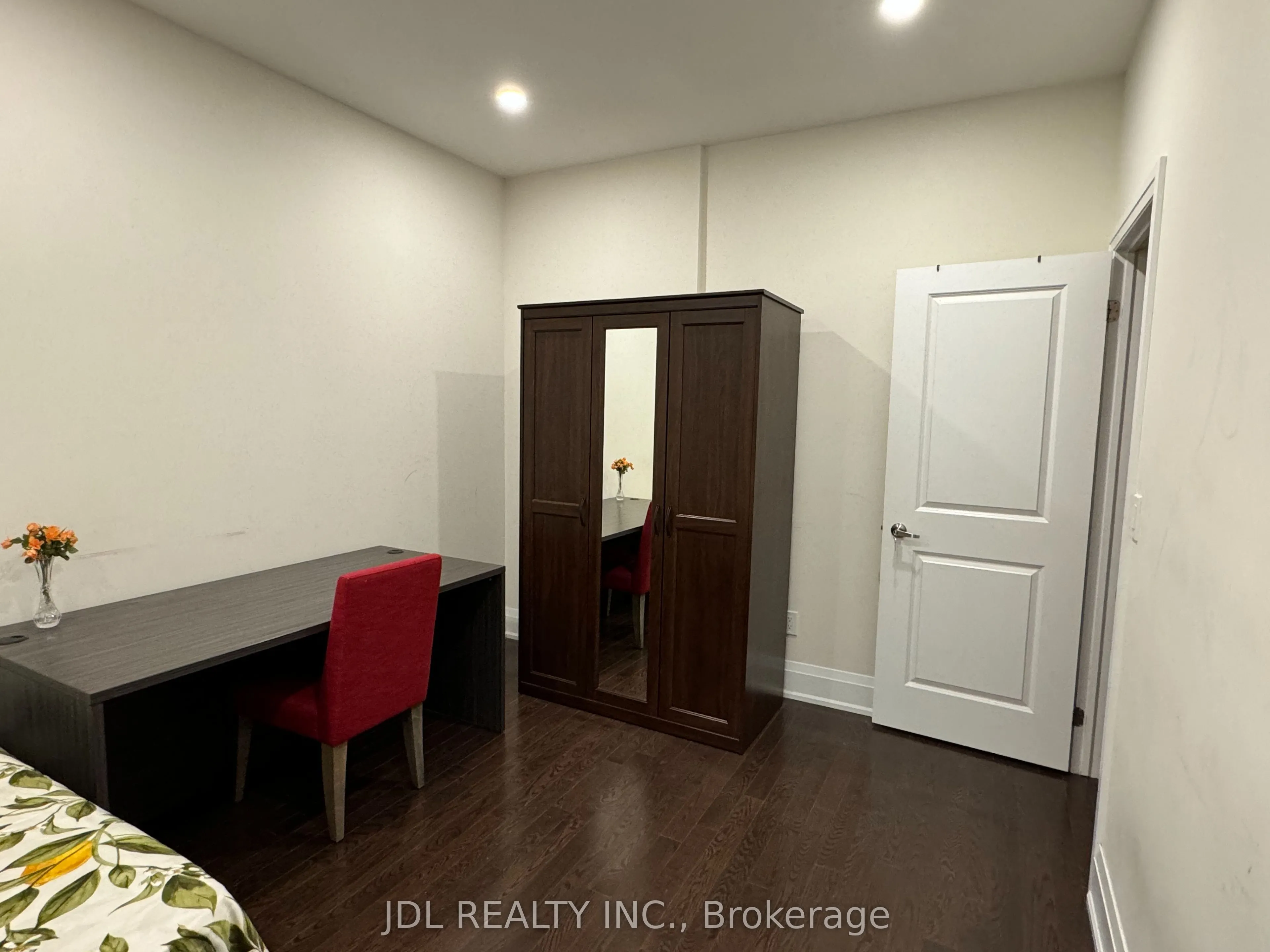 4 Mildred Temple Way S, #GF