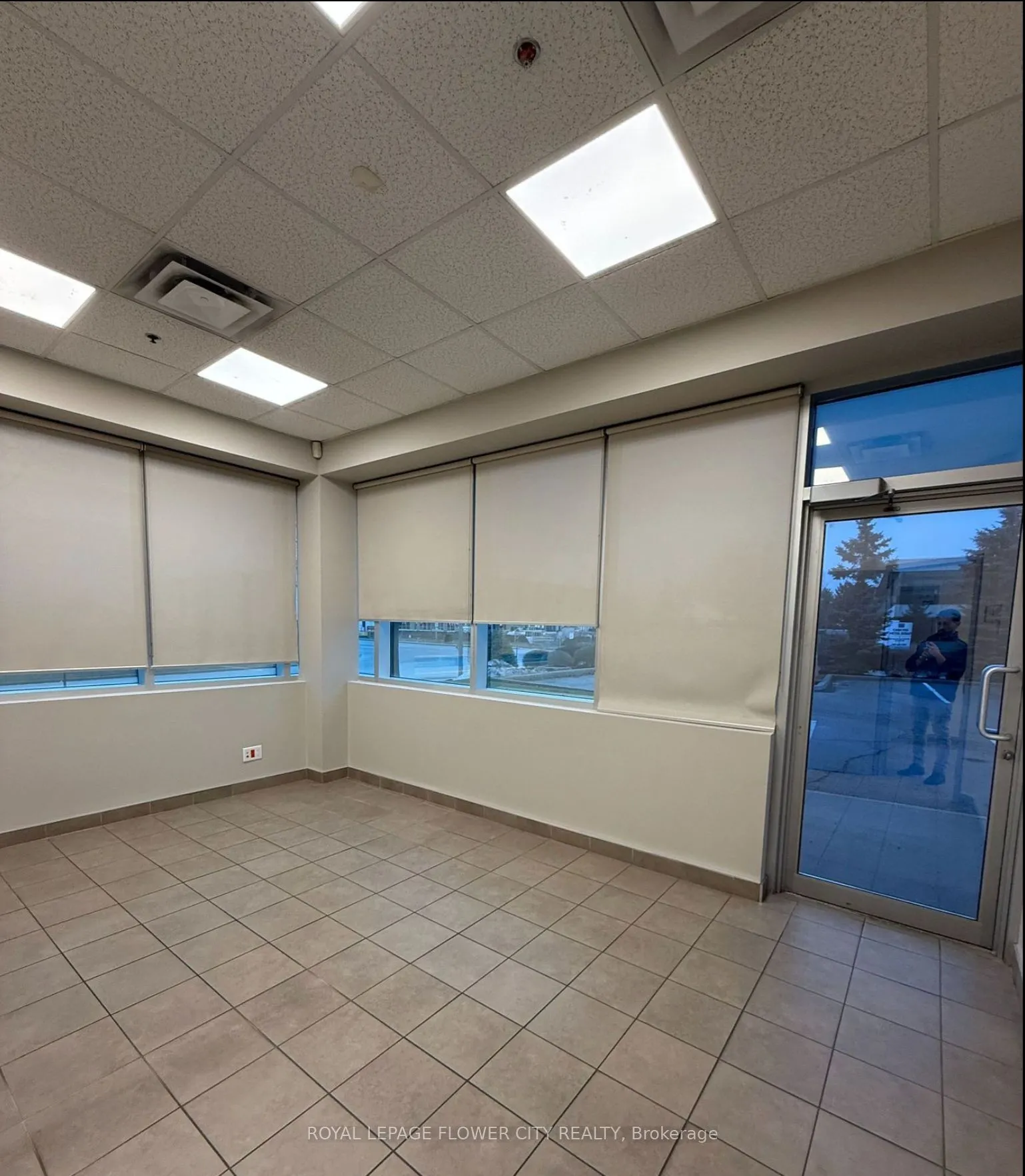 400 Zenway Boulevard, #4