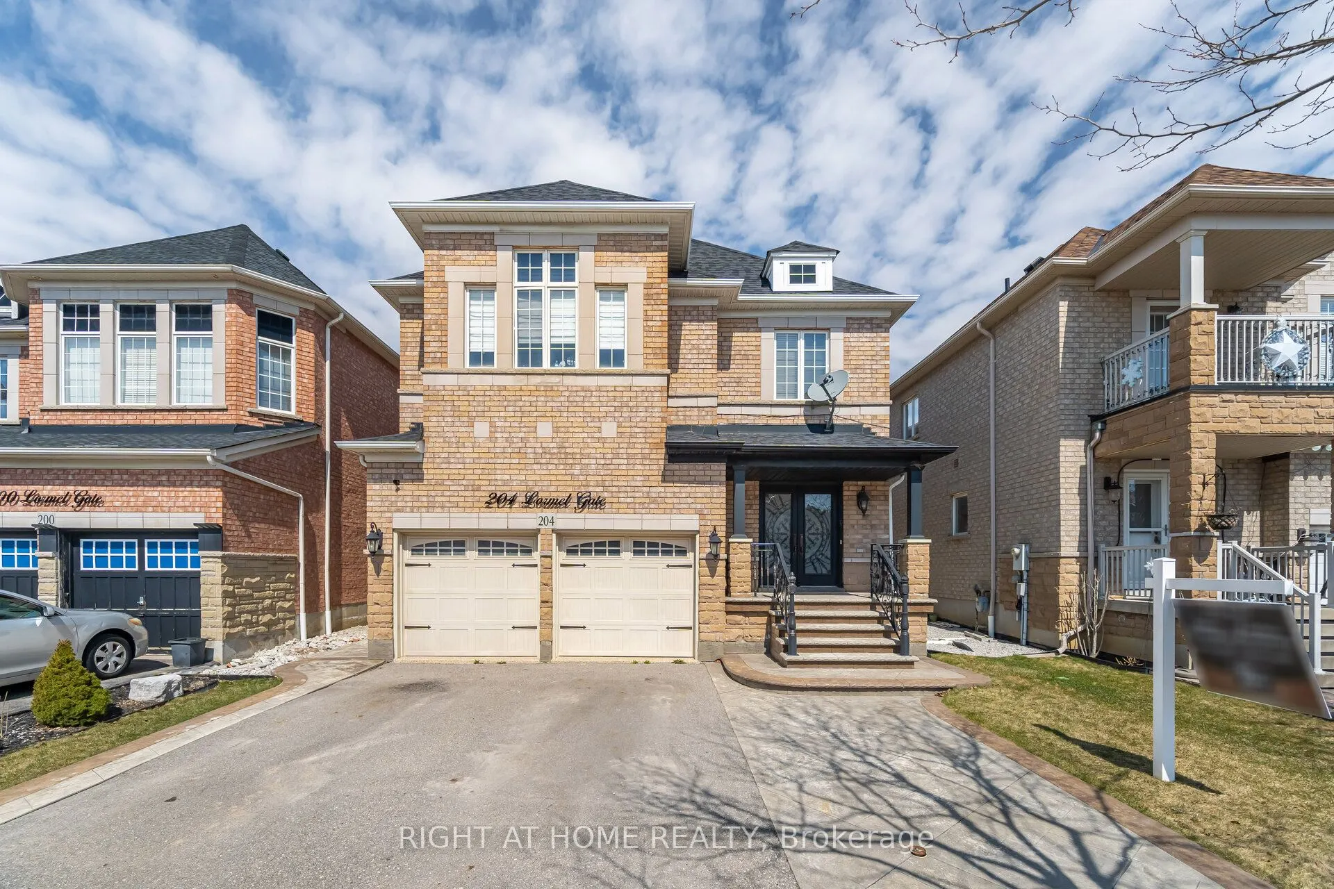 204 Lormel Gate
