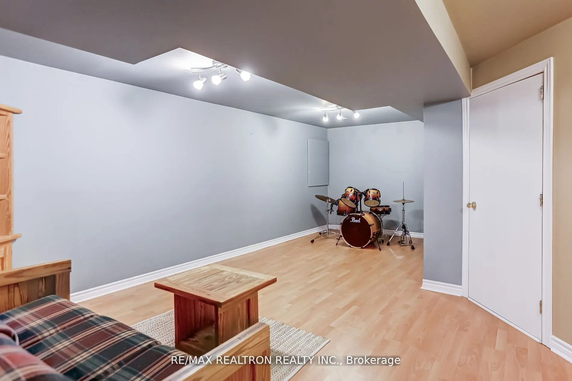 61 Manorwood Drive