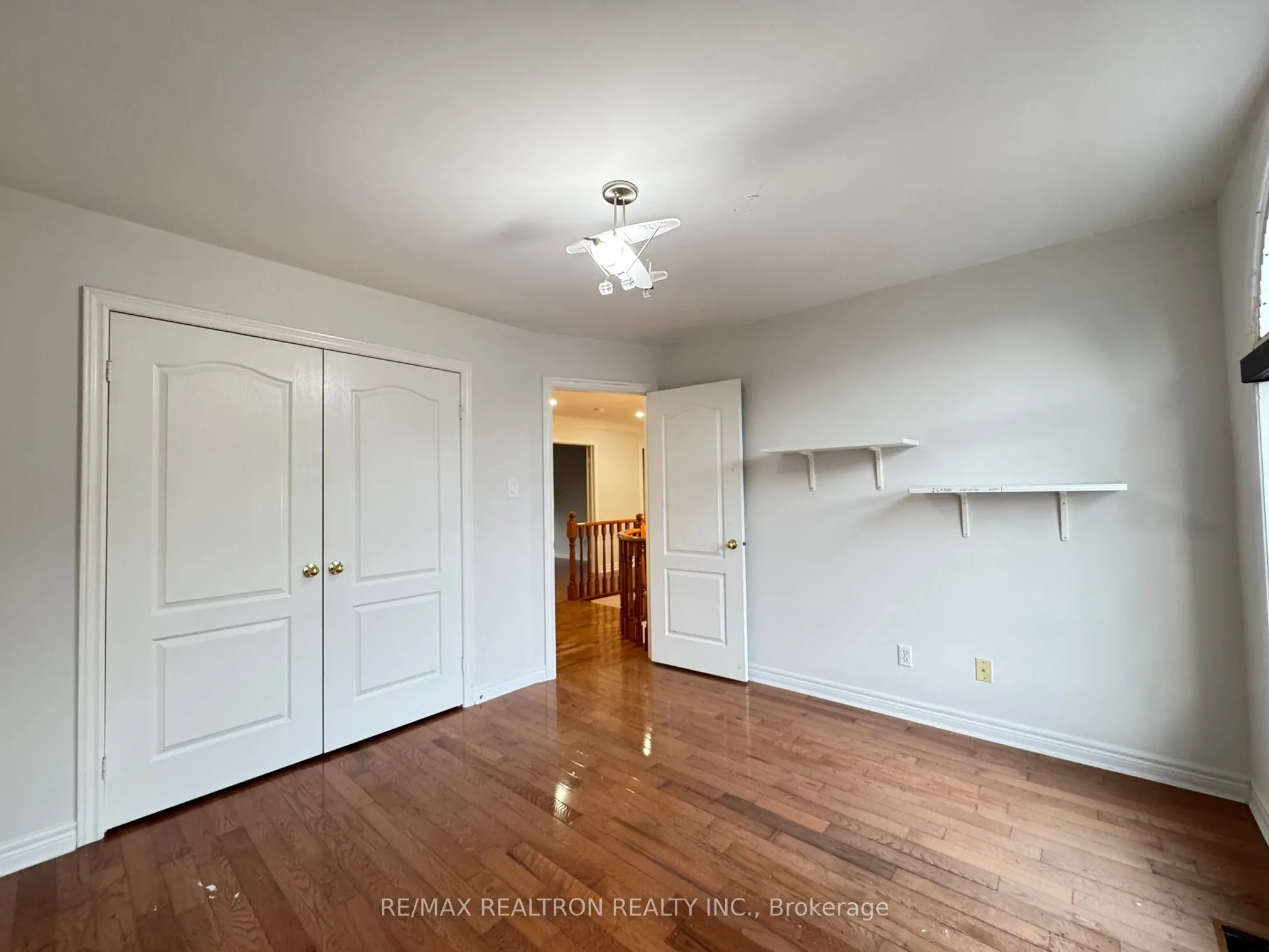 18 Oak Avenue