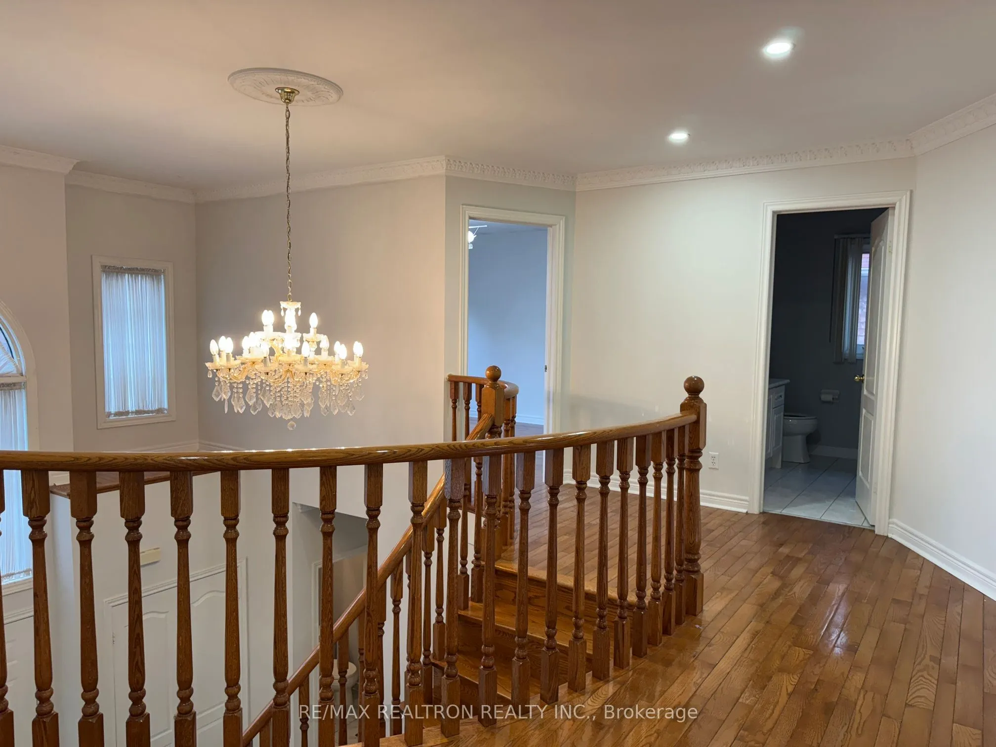 18 Oak Avenue