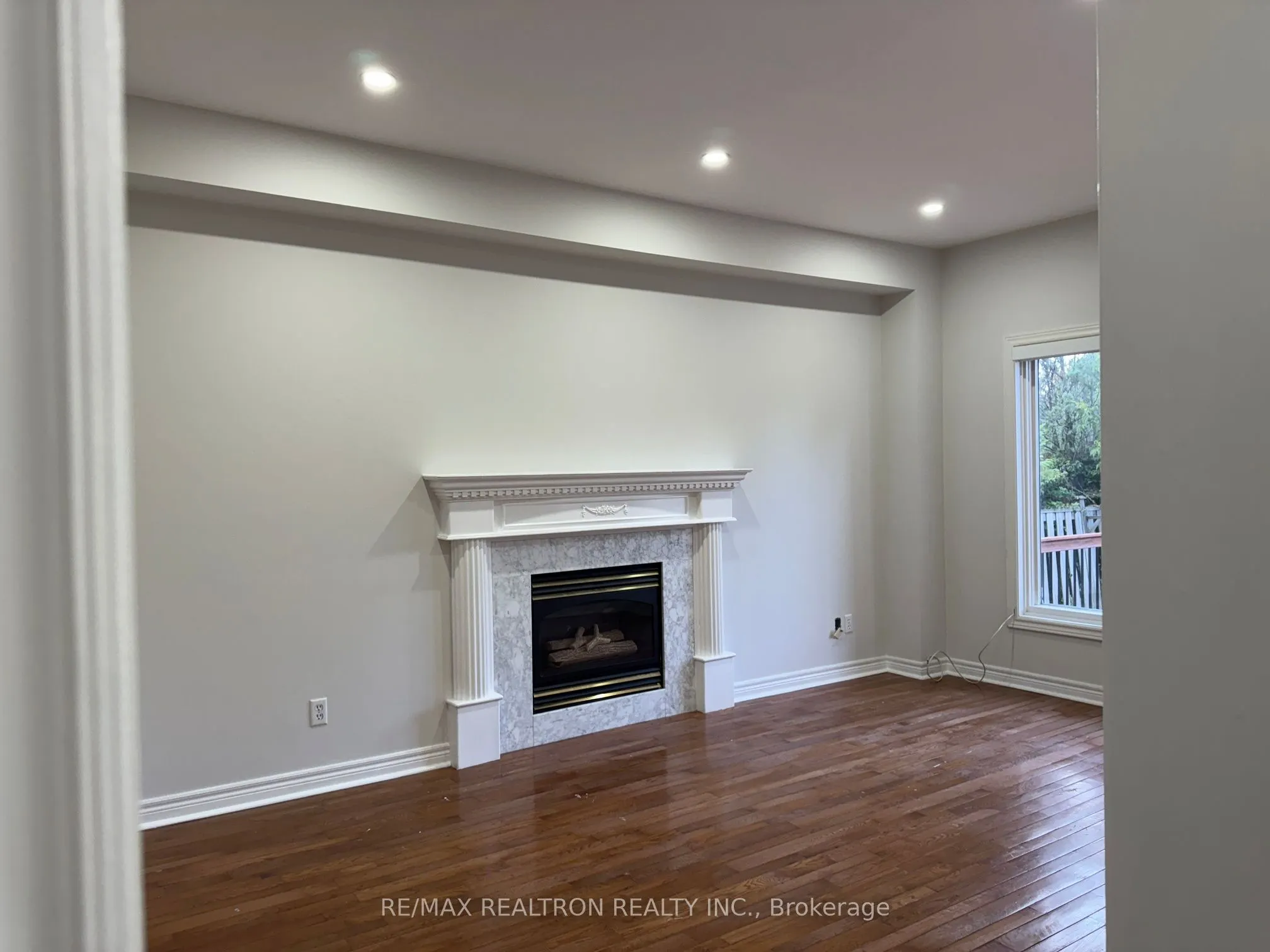 18 Oak Avenue