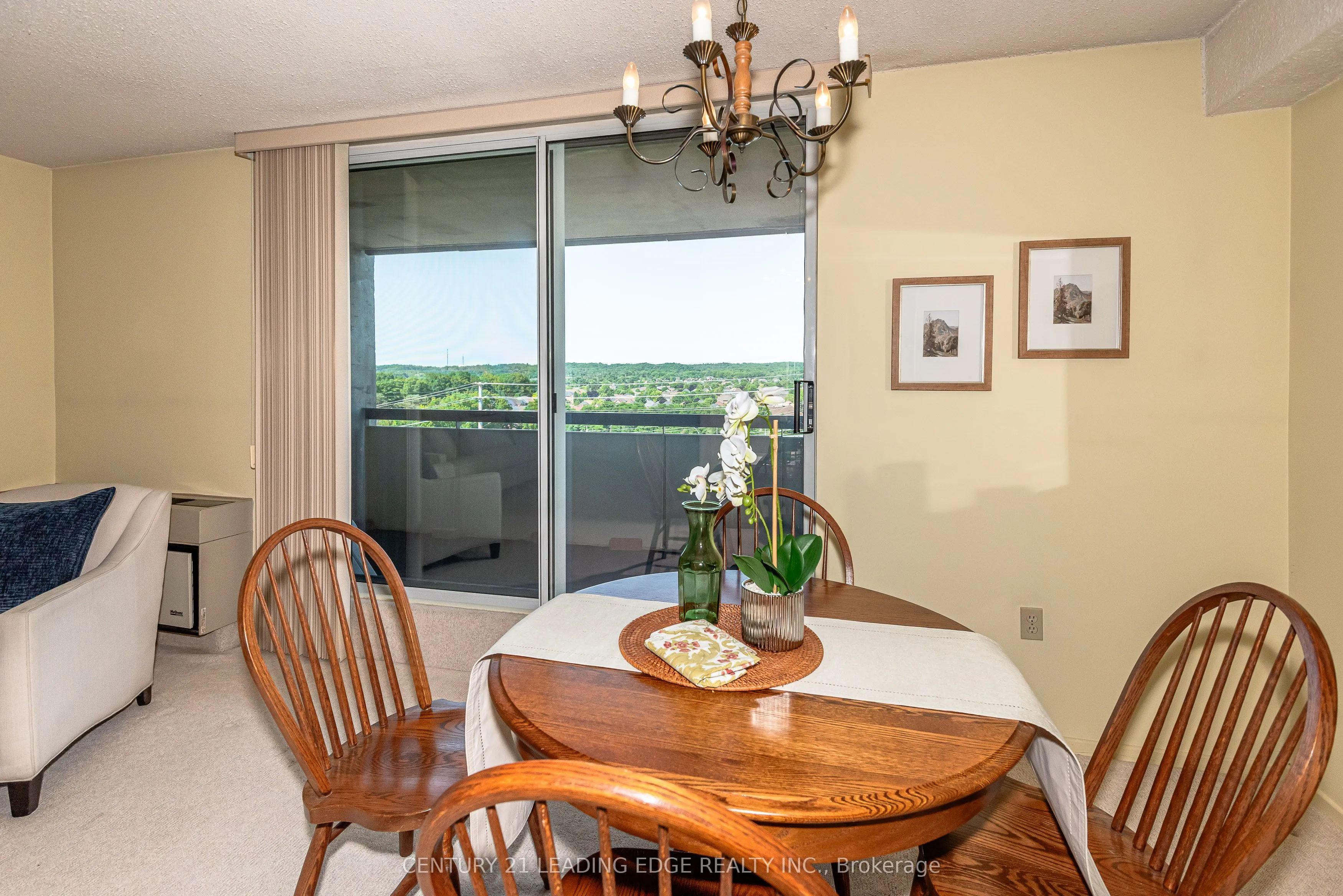 20 William Roe Boulevard, #908