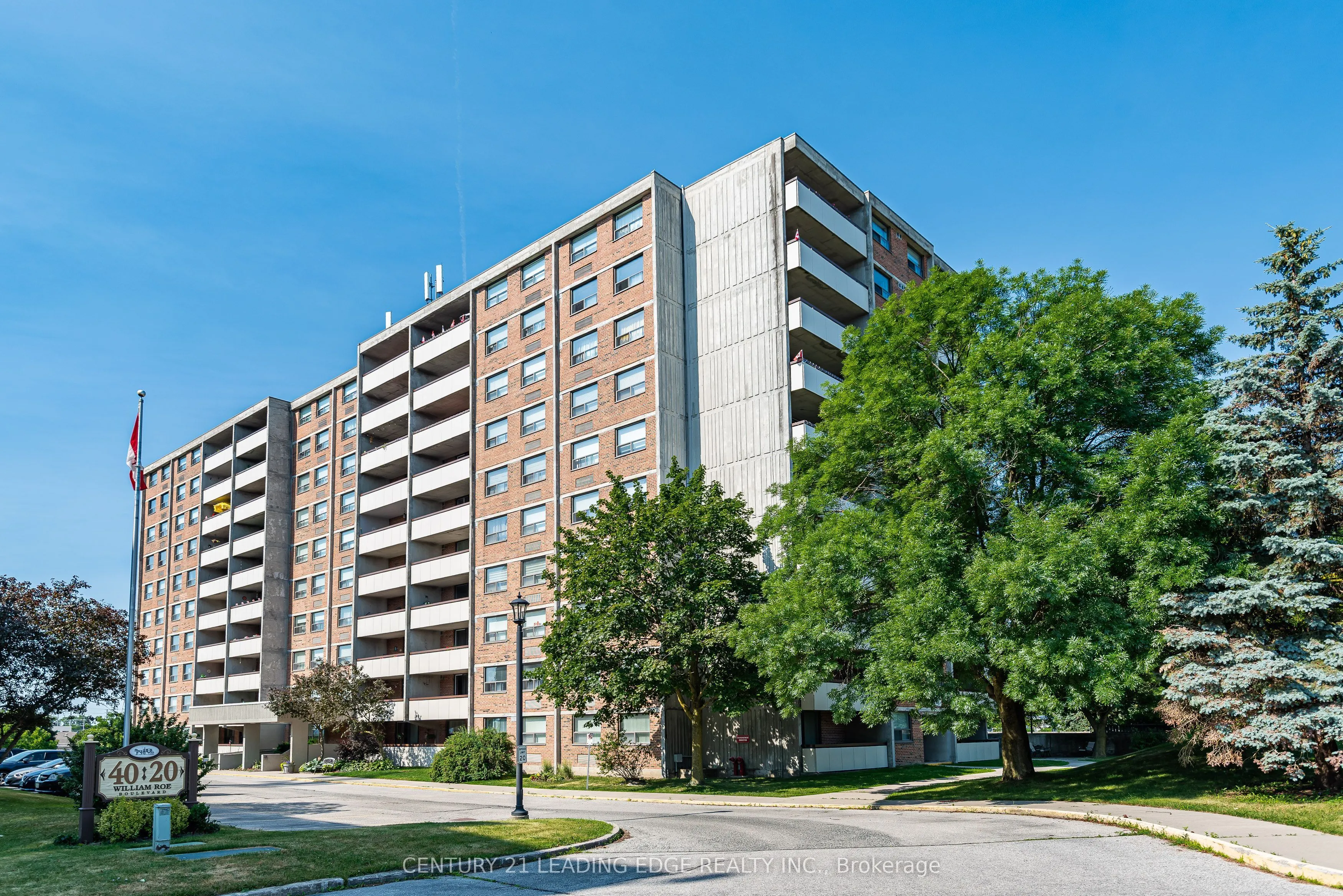 20 William Roe Boulevard, #908