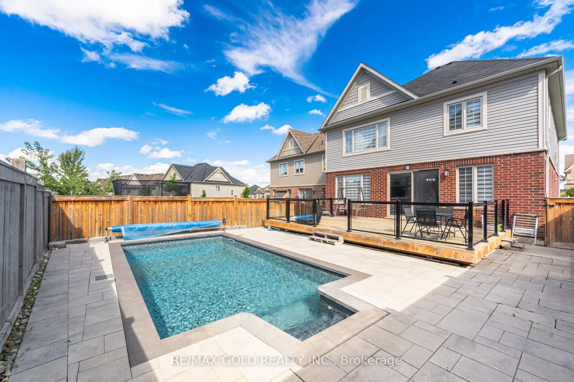 10 Donnan Drive W