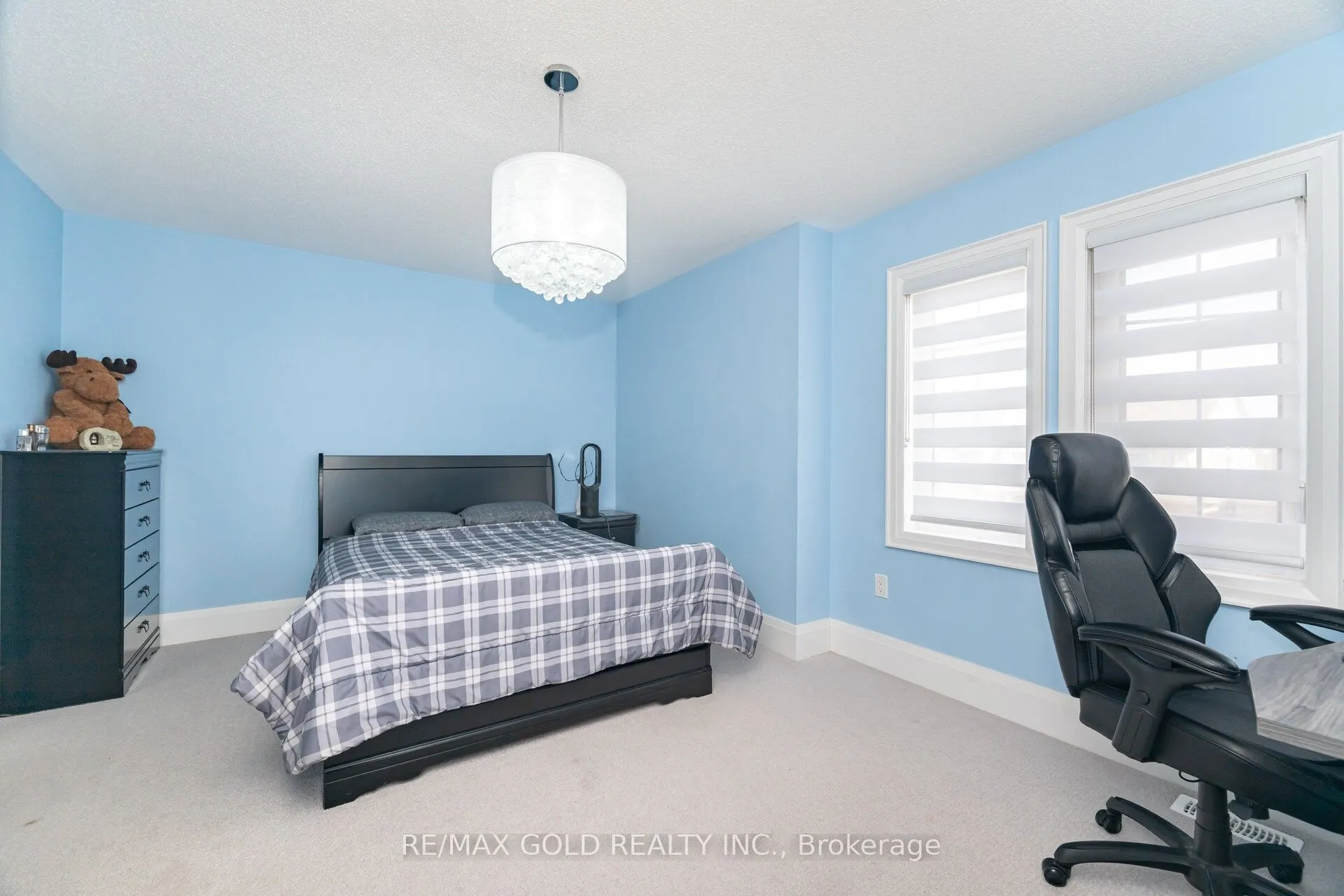 10 Donnan Drive W